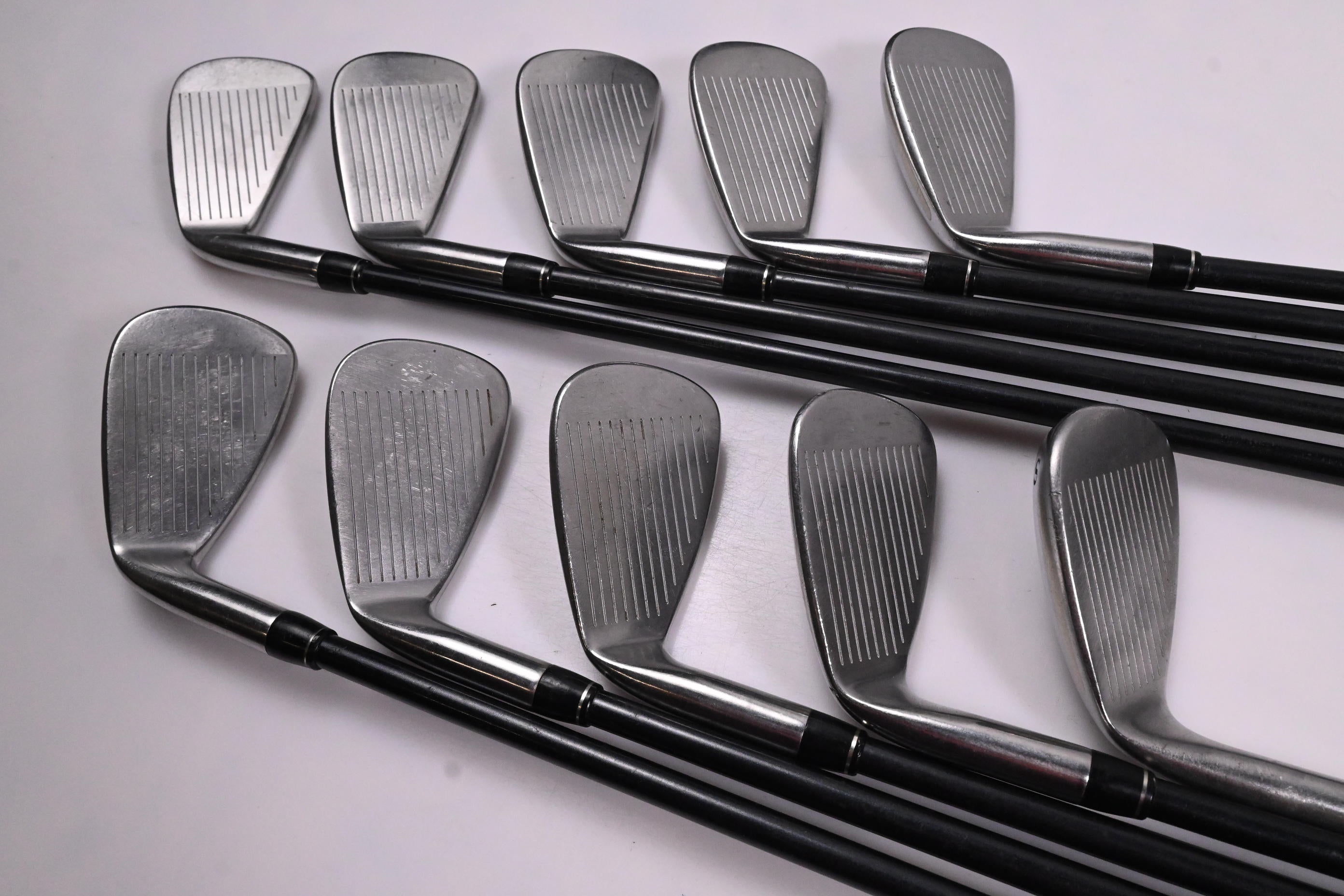 Taylormade 320 Steel Irons / 3-PW+GW+SW / Regular Flex Taylormade Lite 80 Shafts