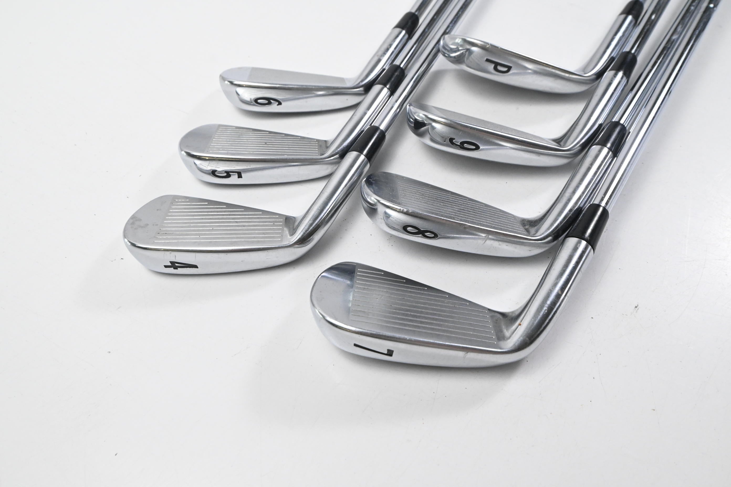 Titleist 714 AP2 Irons / 4-PW / Stiff Flex Dynamic Gold S300 Shafts