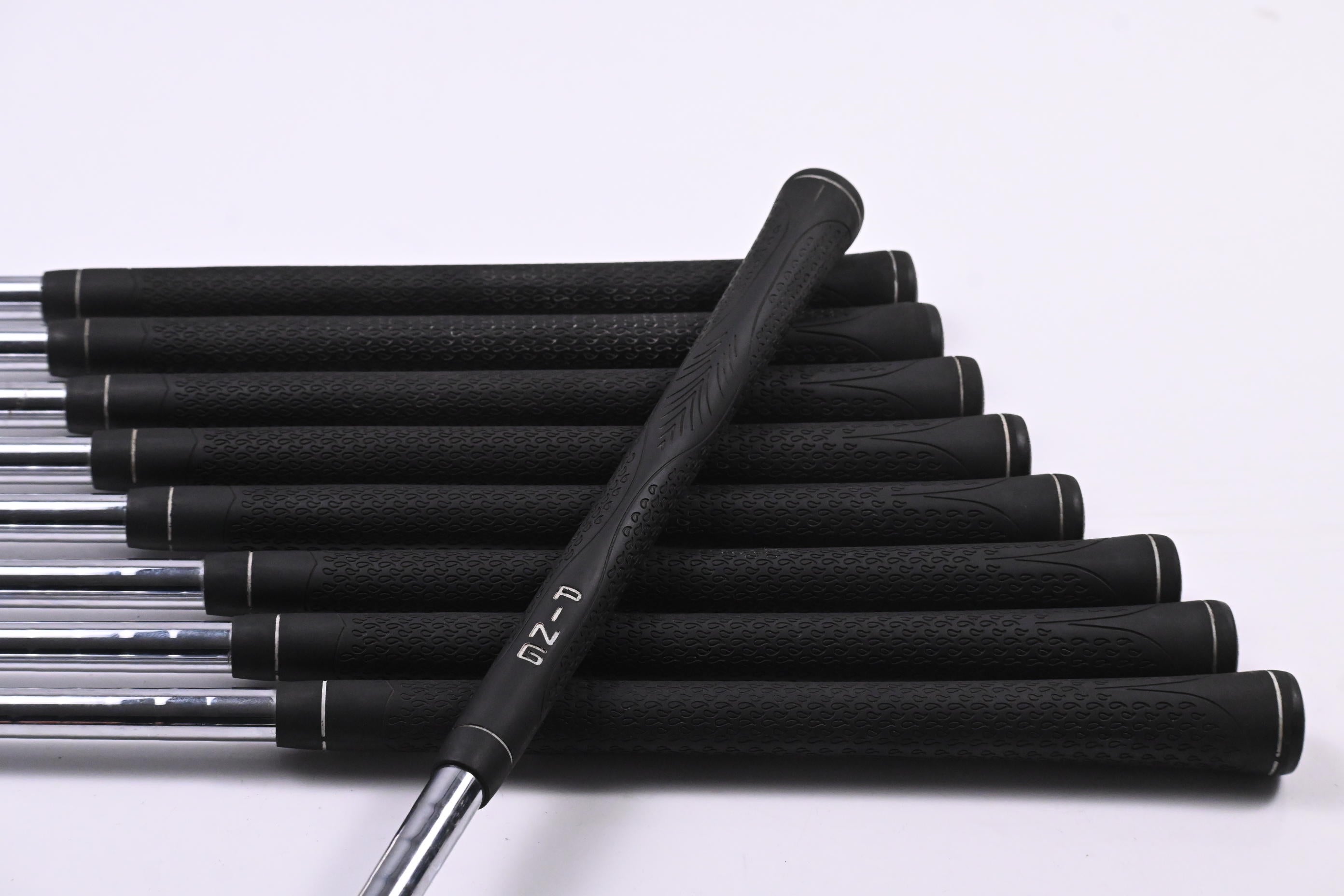 Ping G5 Irons / 3-PW+SW / Red Dot / Regular Flex Ping Shafts