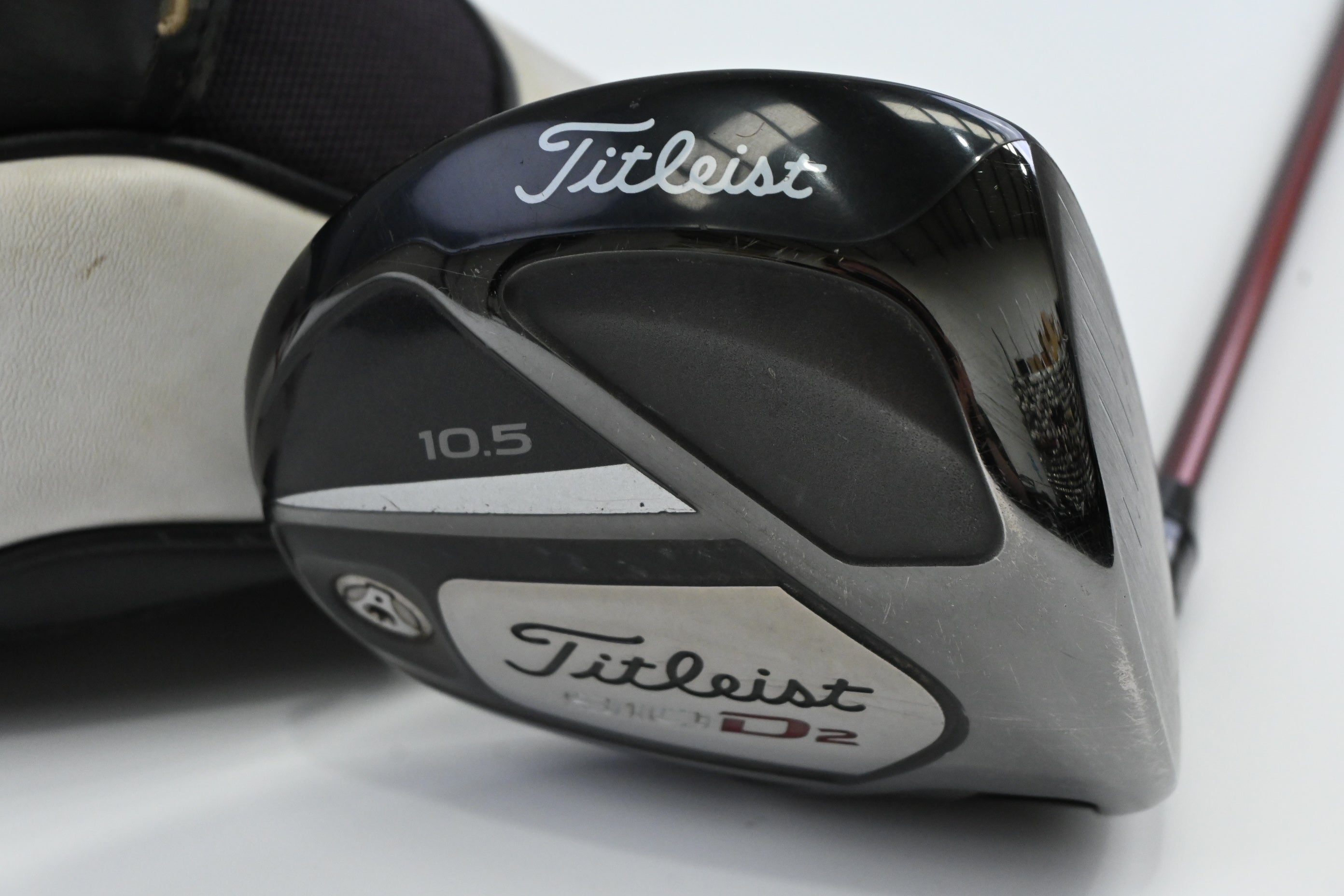 Titleist 910 D2 Driver / 10.5 Degree / Regular Flex Diamana 'ilima 61 Shaft