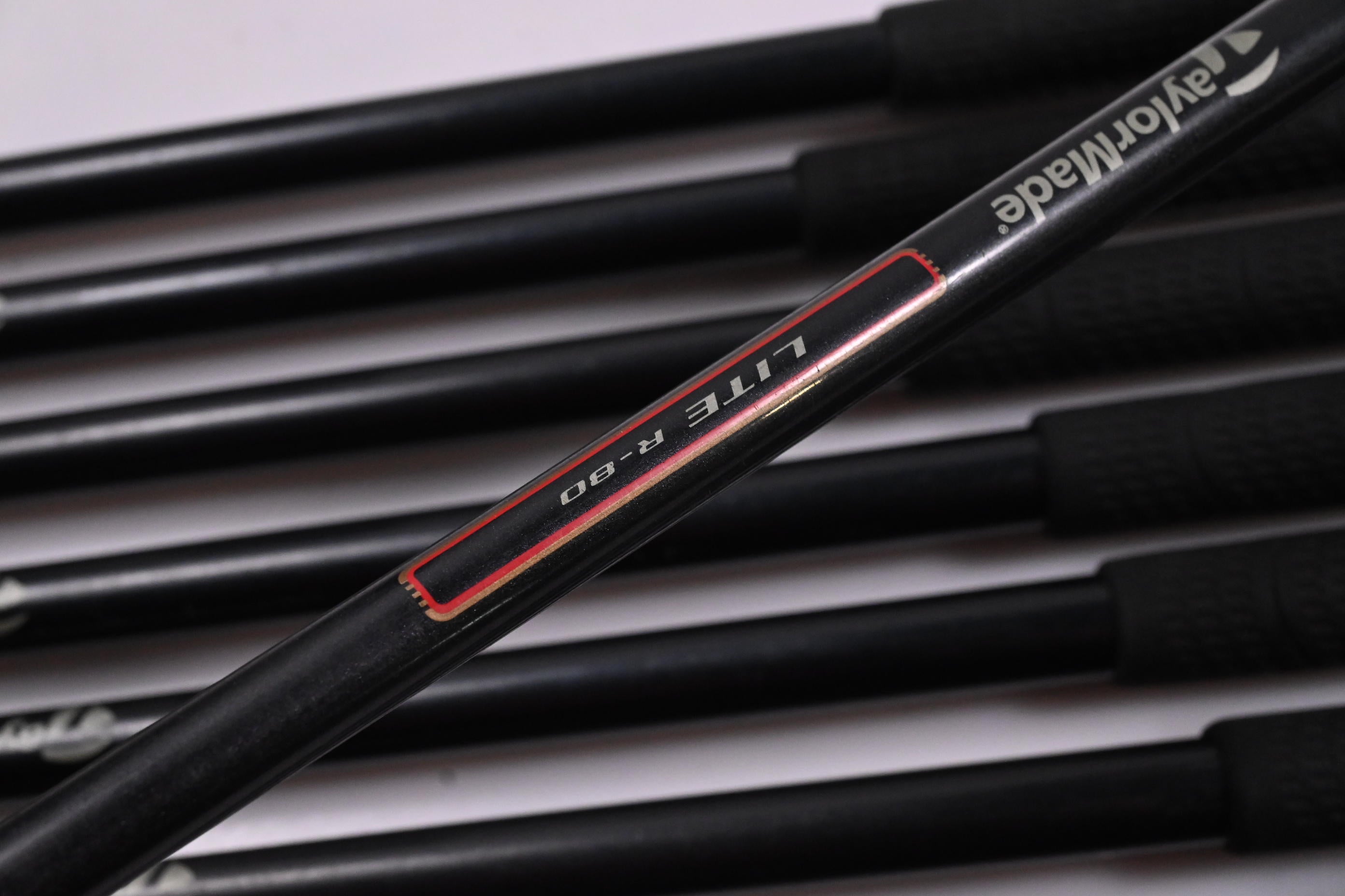 Taylormade 320 Steel Irons / 3-PW+GW+SW / Regular Flex Taylormade Lite 80 Shafts