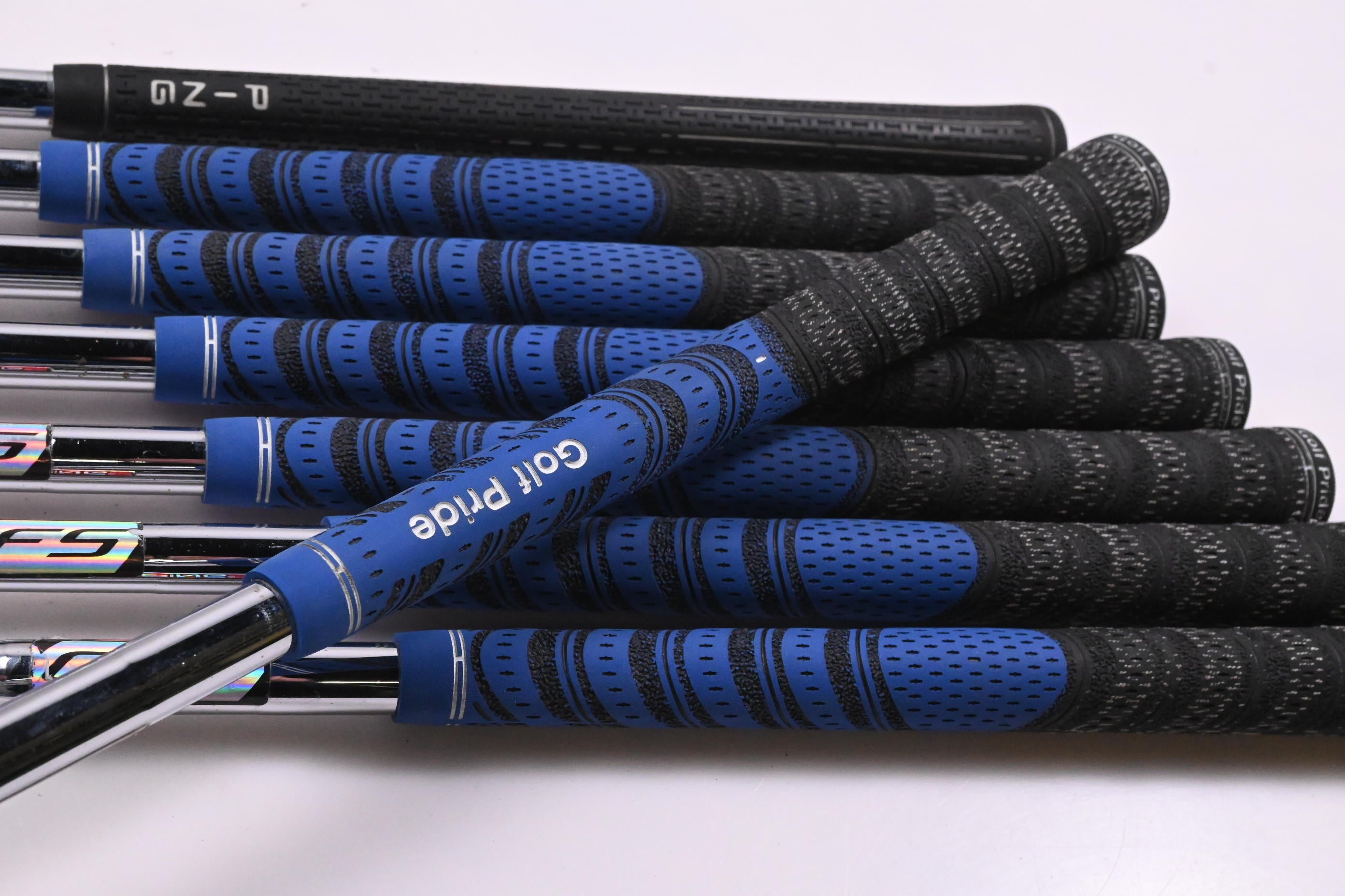 Ping i25 Irons / 4-PW+GW / Black Dot / Stiff Flex Ping CFS Shafts