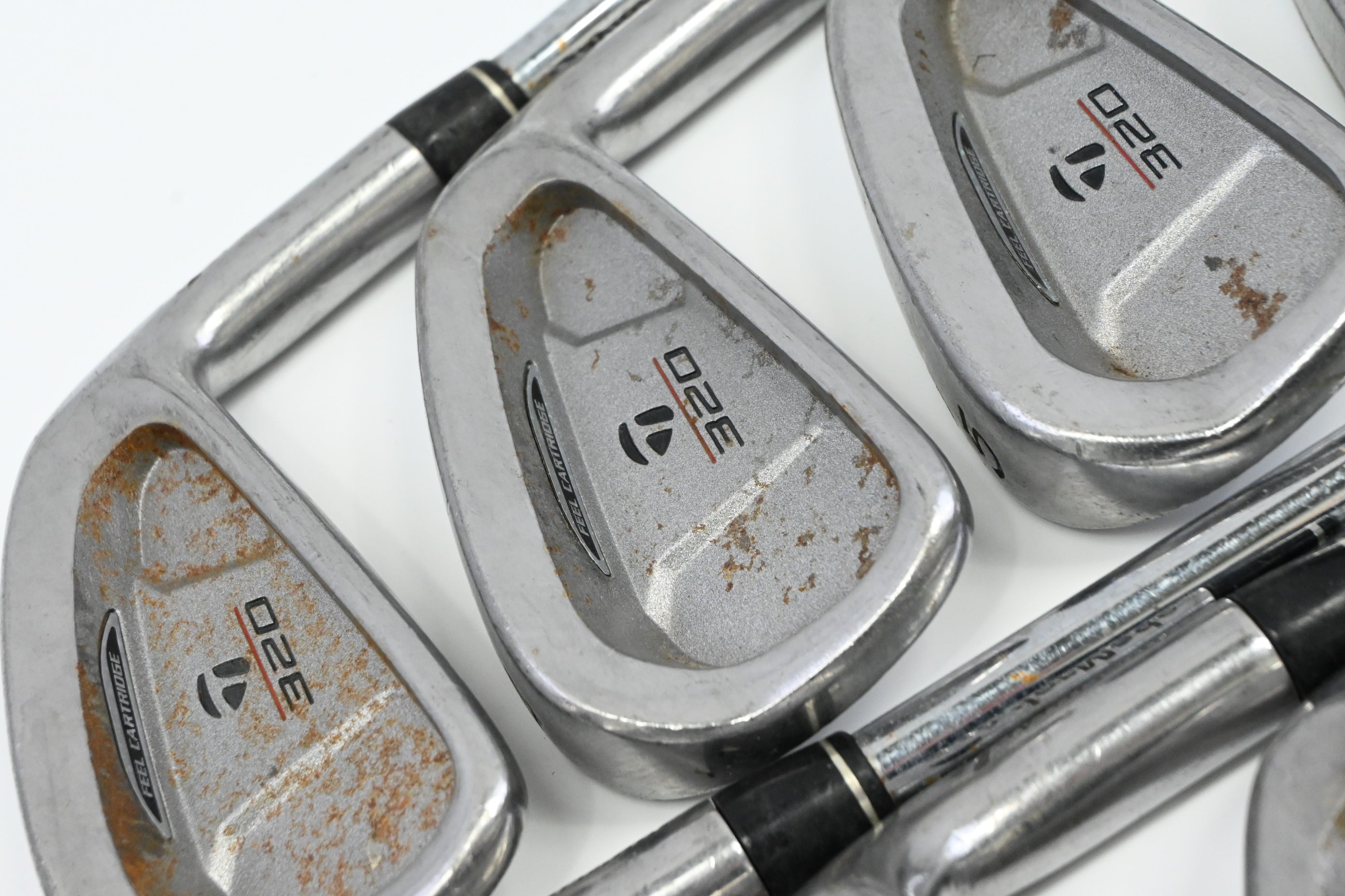 Taylormade 320 Steel Irons / 3-PW+SW / Stiff Flex Flighted Rifle 90 Shafts