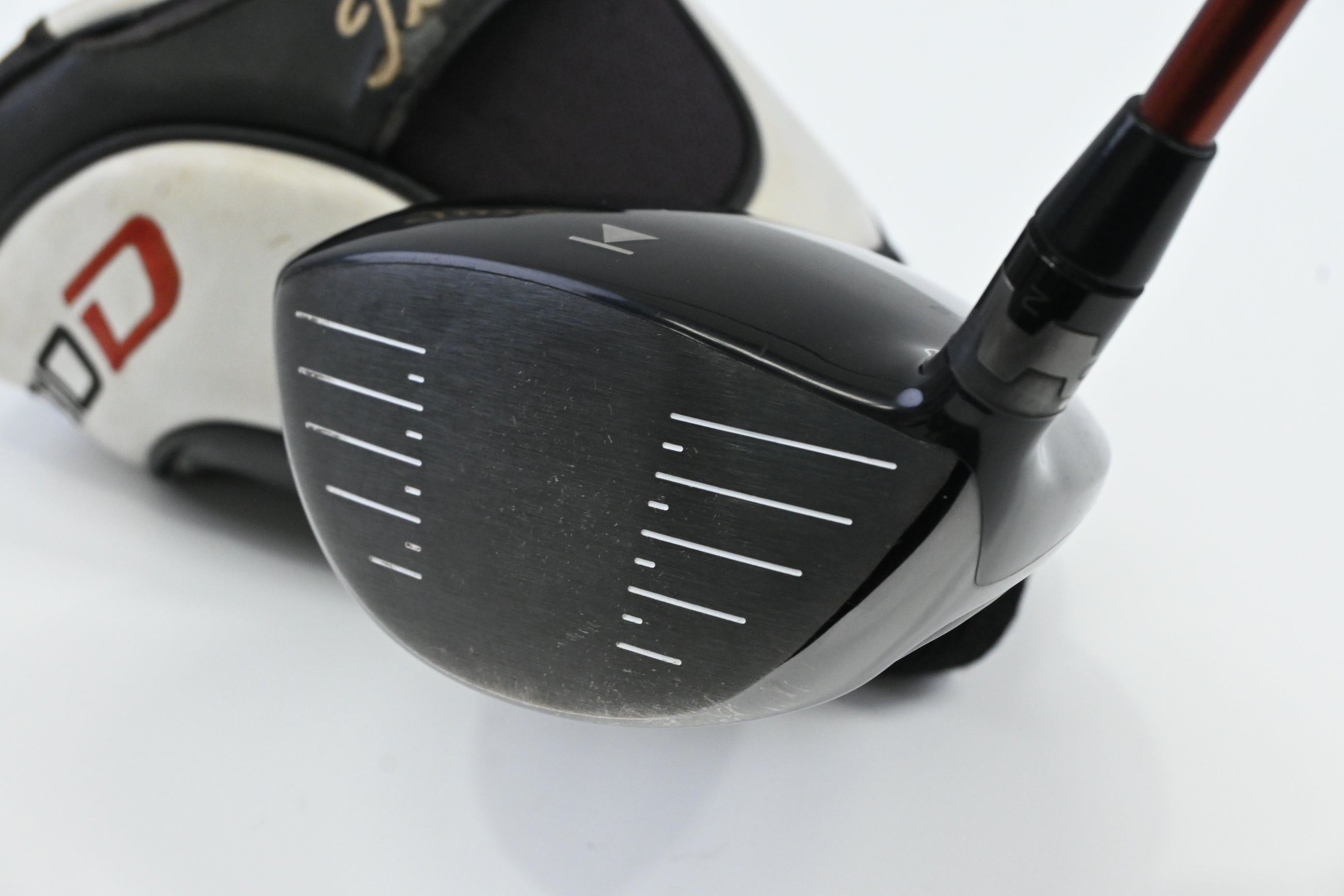 Titleist 910 D2 Driver / 10.5 Degree / Regular Flex Diamana 'ilima 61 Shaft