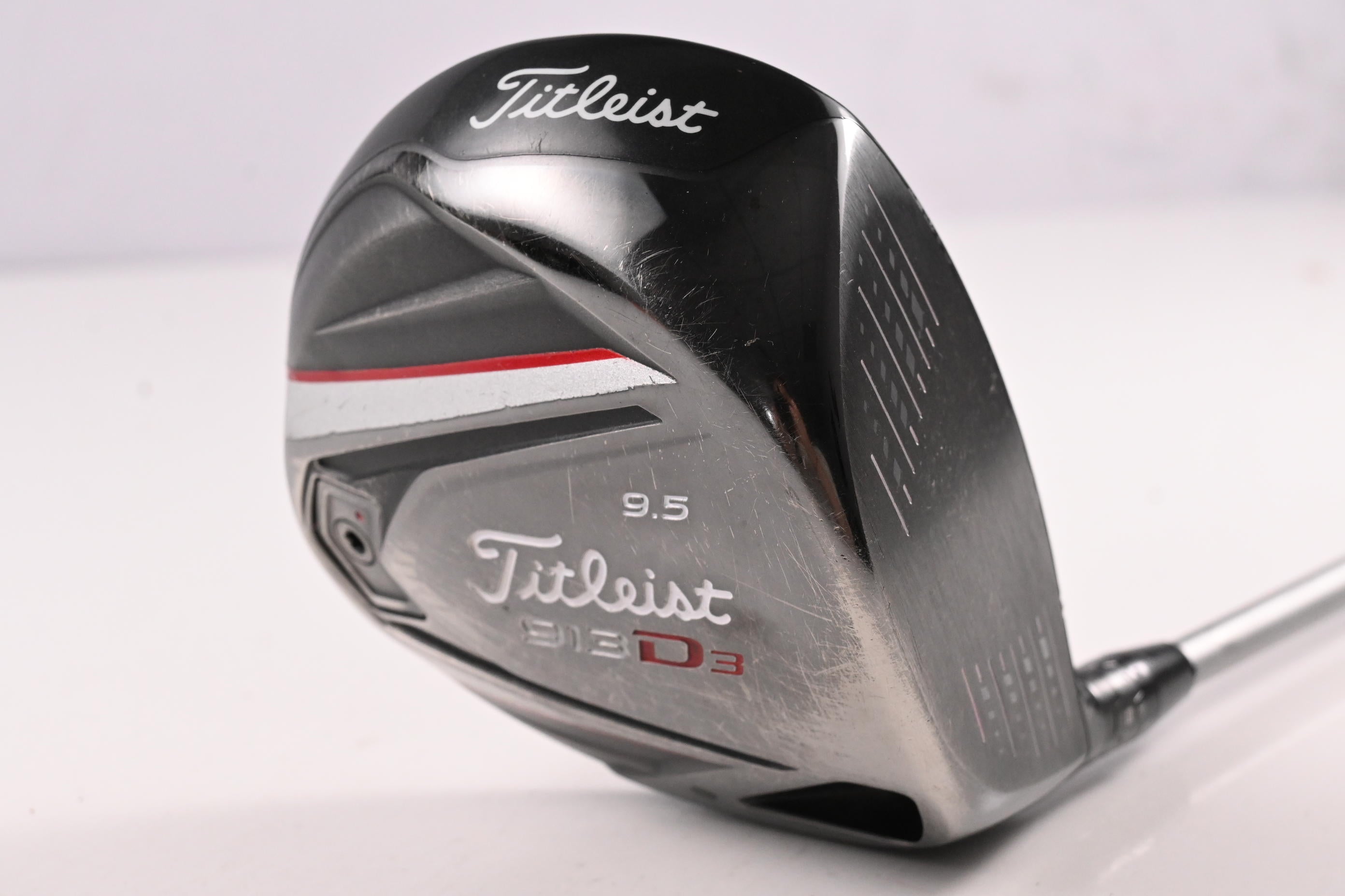Titleist 913 D3 Driver / 9.5 Degree / Regular Flex Diamana M+ Red 50 Shaft