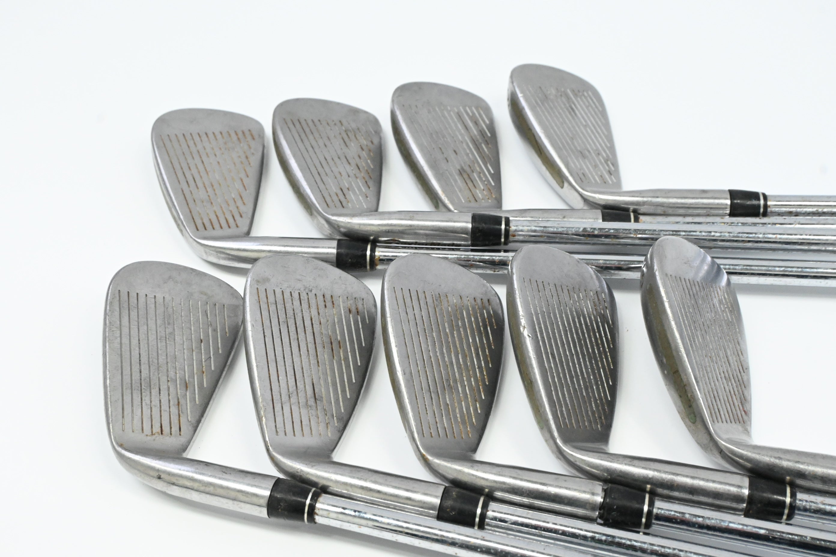 Taylormade 320 Steel Irons / 3-PW+SW / Stiff Flex Flighted Rifle 90 Shafts