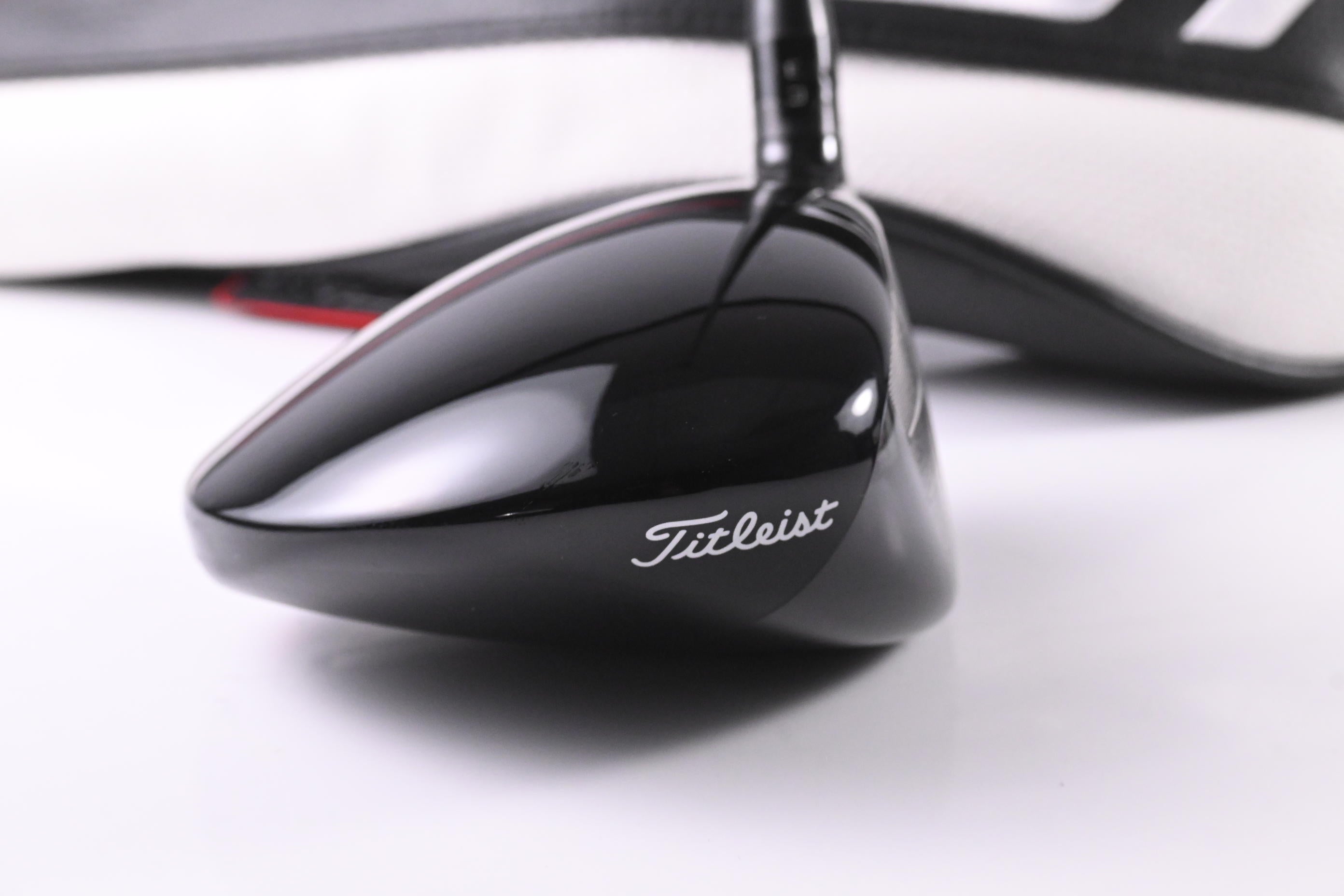 Titleist GT3 Driver / 9 Degree / Stiff Flex Fujikura Ventus Velocore Black 5 Shaft