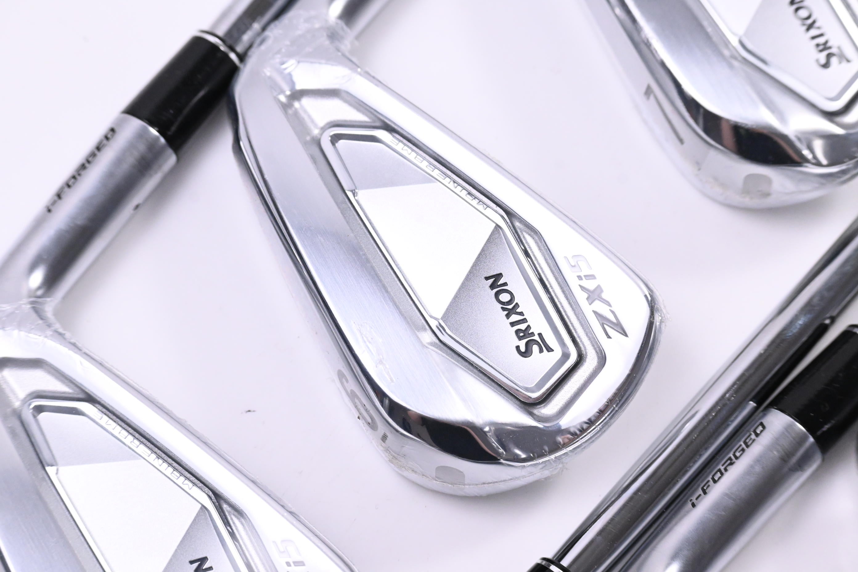 Srixon ZXi5 Irons / 5-PW+AW / Stiff Flex Dynamic Gold S400 Shafts