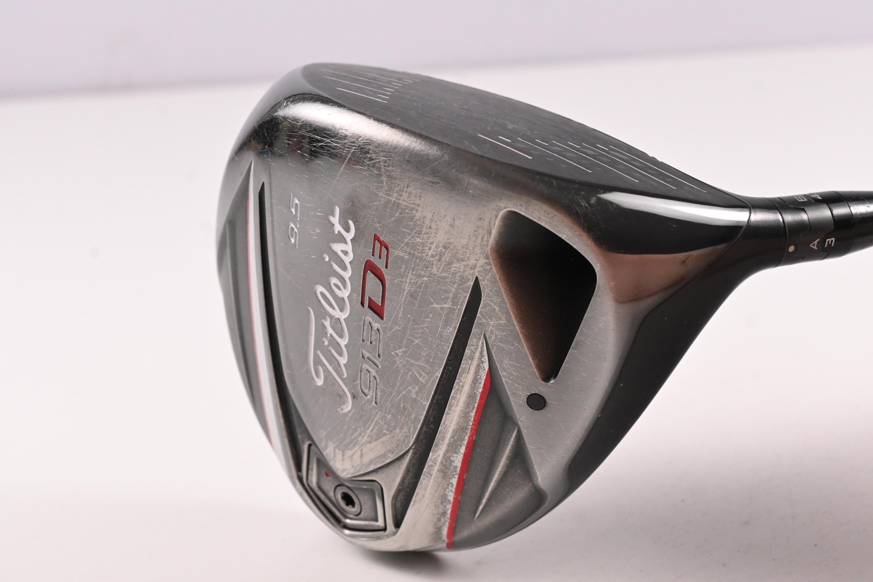 Titleist 913 D3 Driver / 9.5 Degree / Regular Flex Diamana M+ Red 50 Shaft