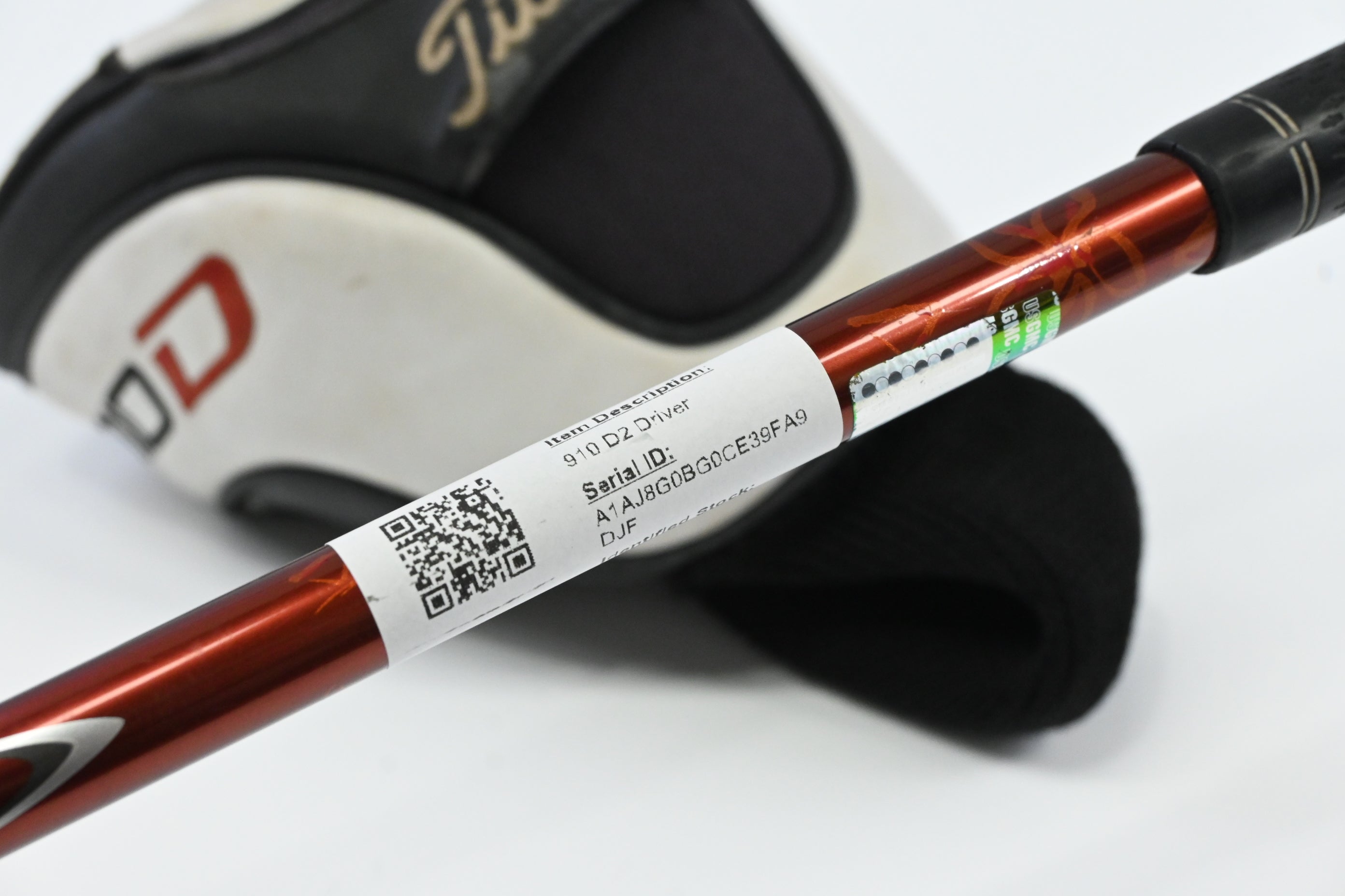 Titleist 910 D2 Driver / 10.5 Degree / Regular Flex Diamana 'ilima 61 Shaft