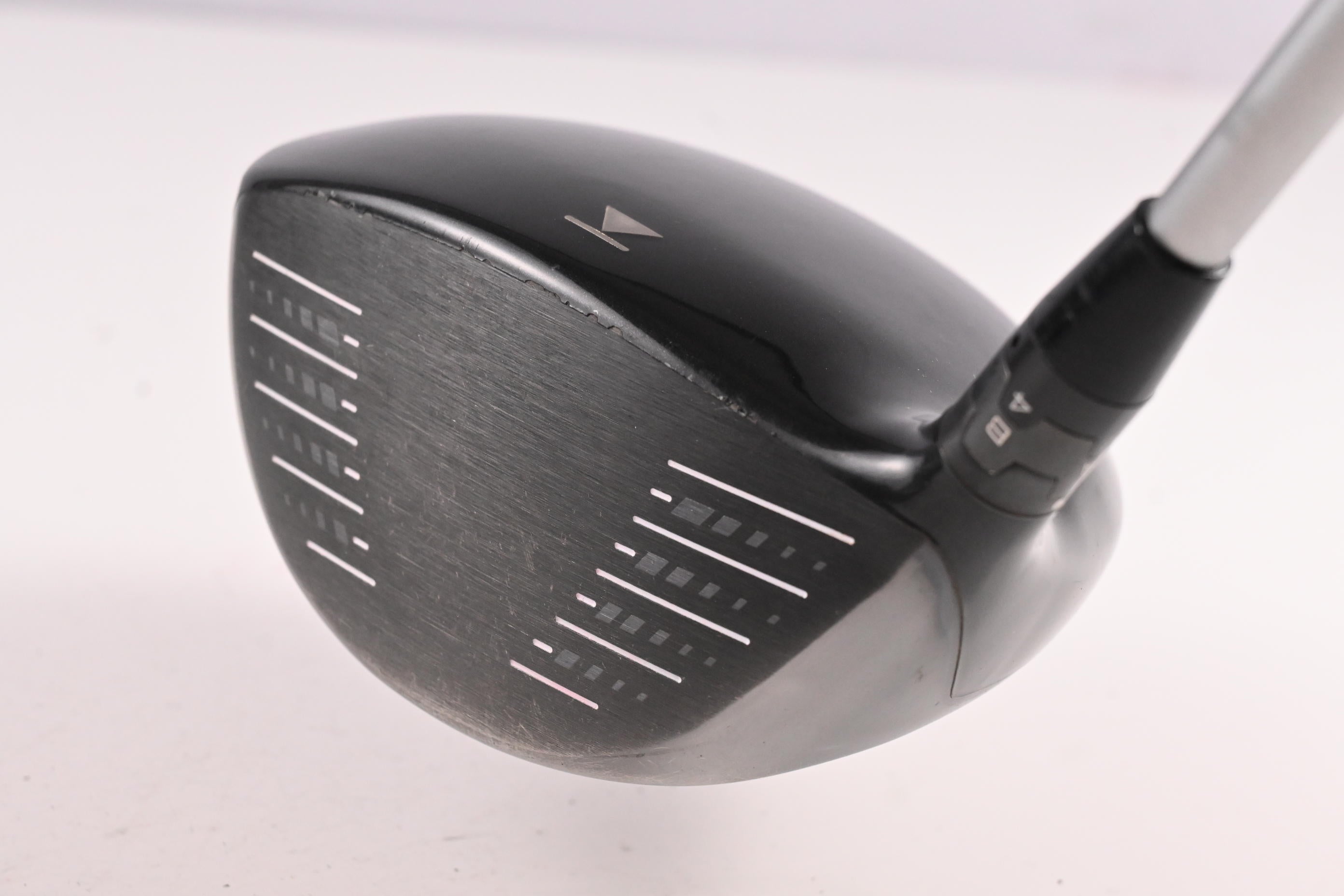 Titleist 913 D3 Driver / 9.5 Degree / Regular Flex Diamana M+ Red 50 Shaft