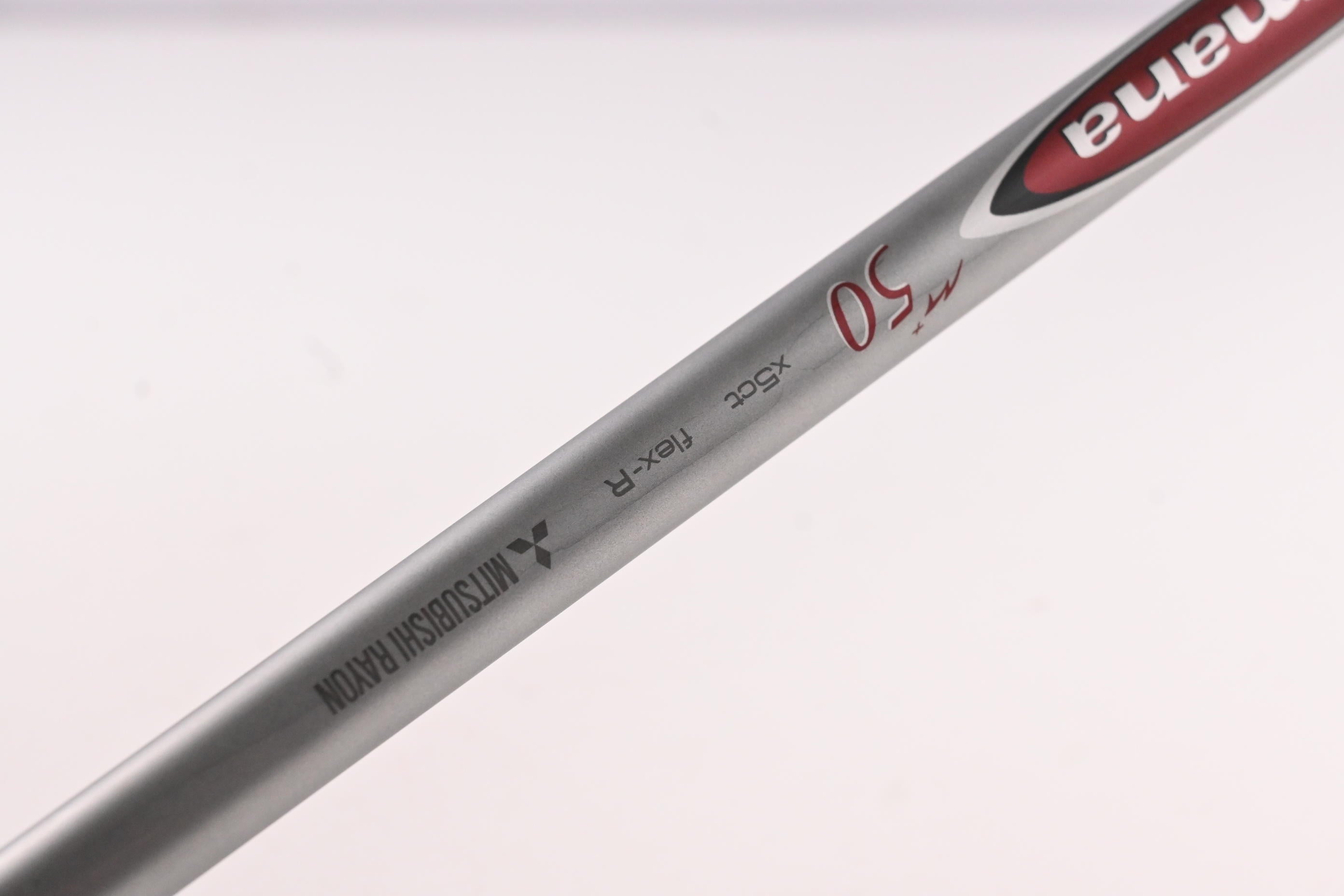 Titleist 913 D3 Driver / 9.5 Degree / Regular Flex Diamana M+ Red 50 Shaft