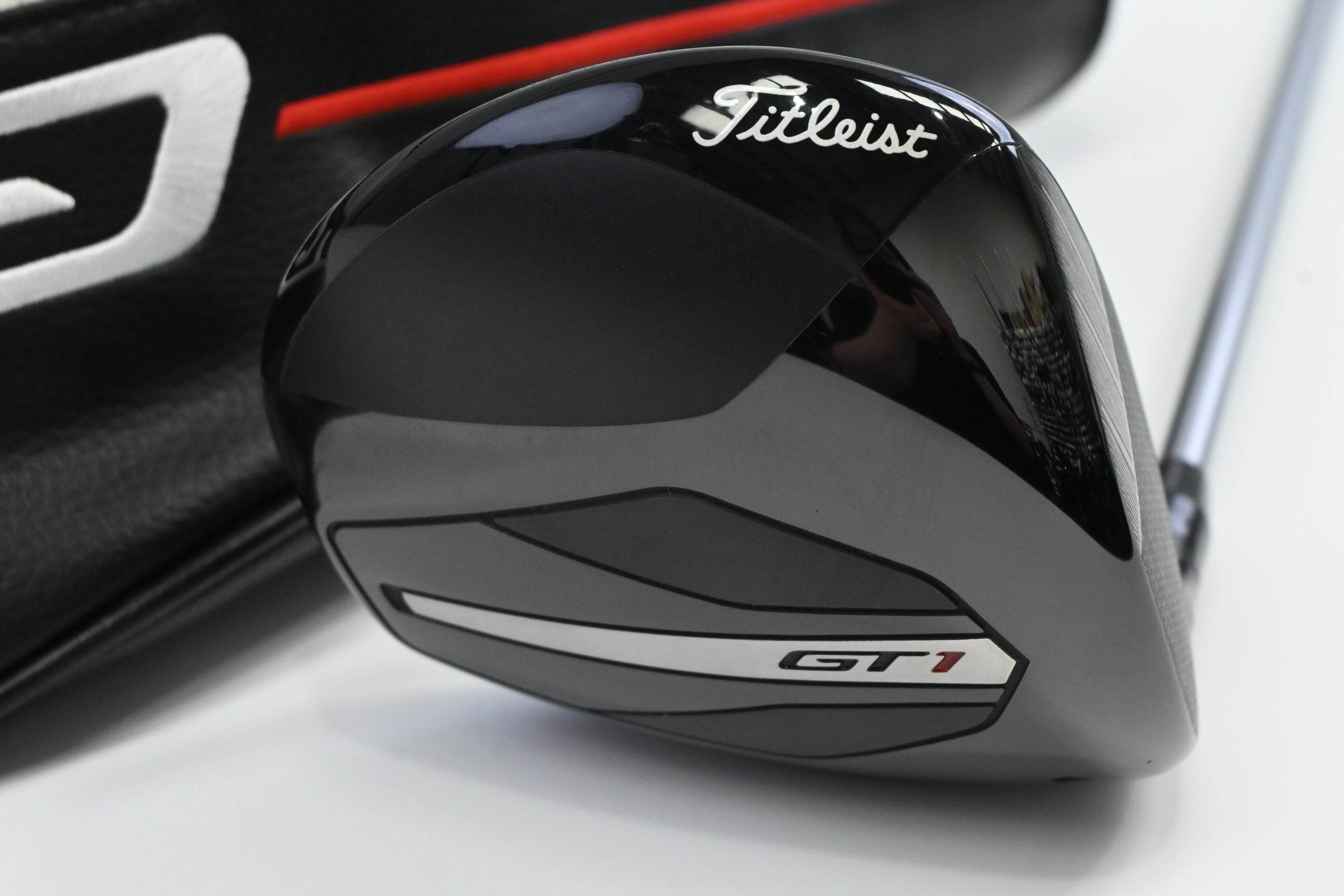 Titleist GT1 Driver / 10 Degree / Regular Flex Fujikura AirSpeeder 40 Shaft