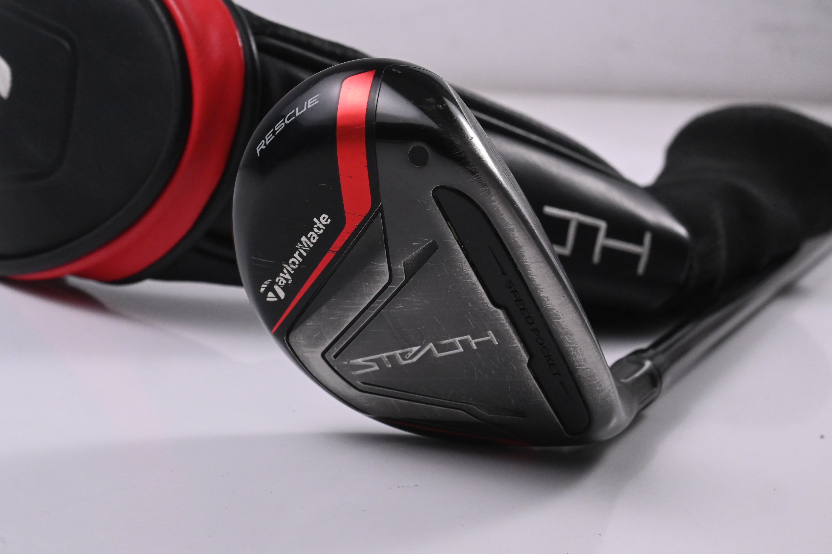 Taylormade Stealth #4 Hybrid / 22 Degree / Regular Flex Ventus Red 6 Shaft