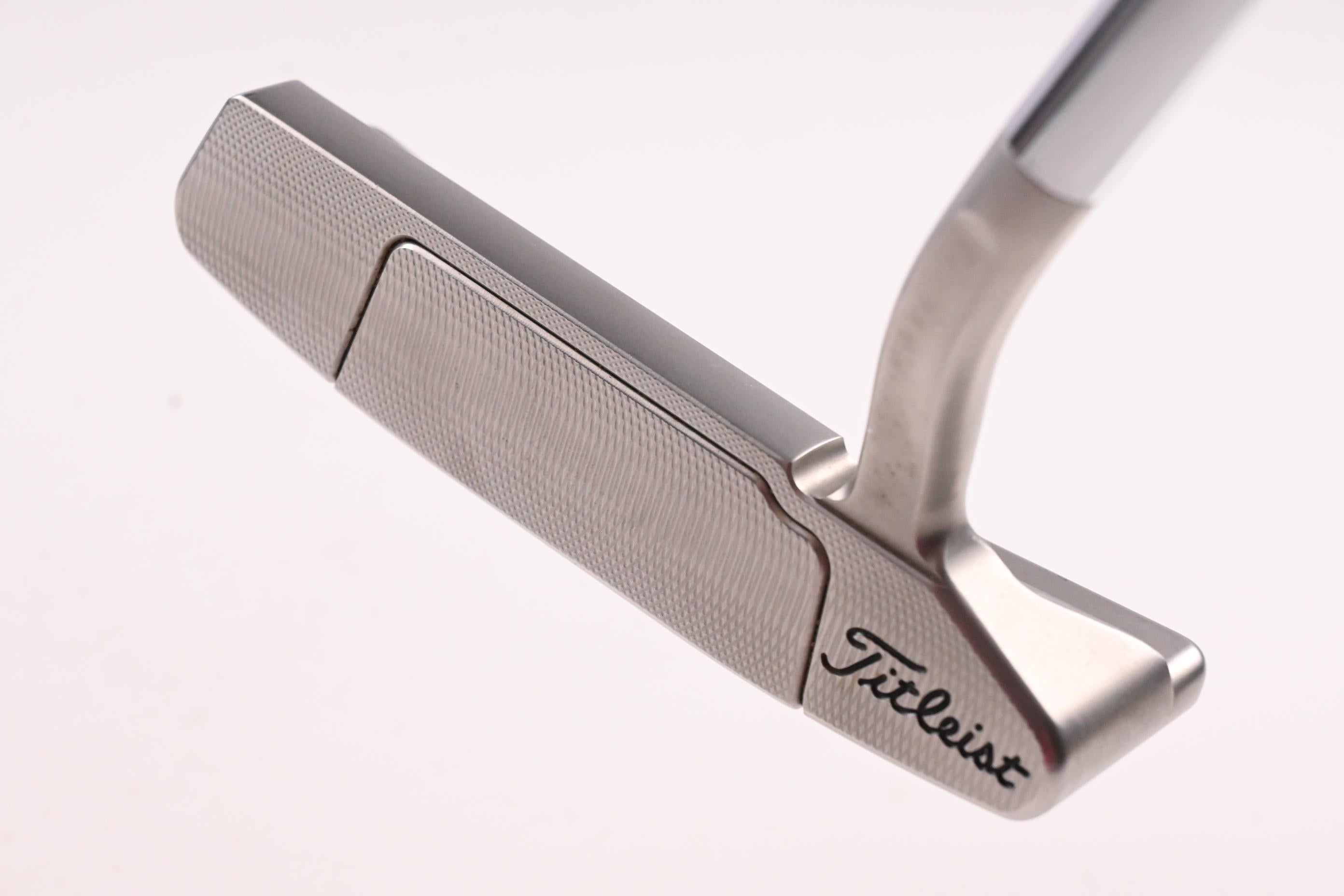 Scotty Cameron Select 2016 Newport 2.5 Putter / 33 Inch