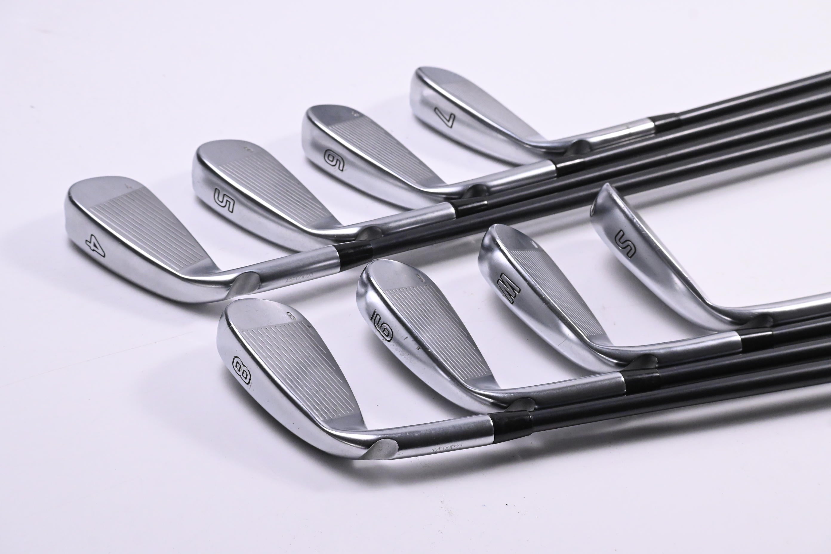Ping G410 Irons / 4-PW+SW / Green Dot / Senior Flex Ping Alta CB Red Shafts
