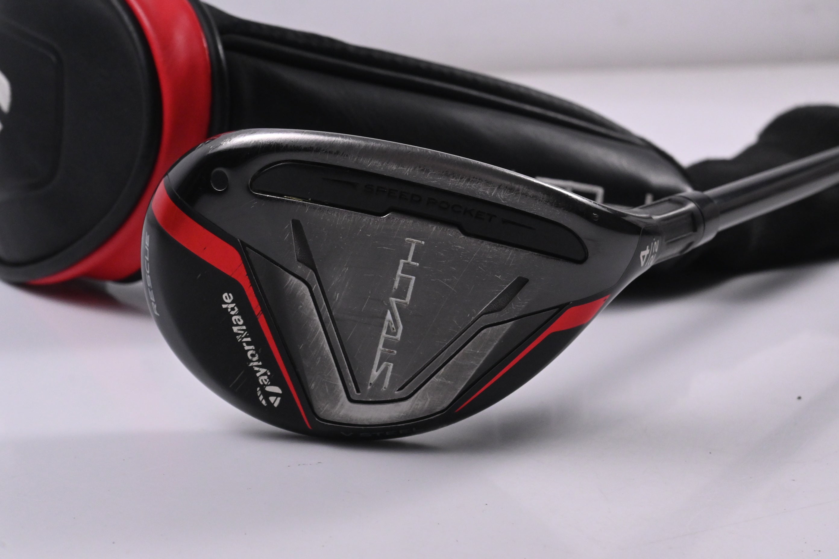 Taylormade Stealth #4 Hybrid / 22 Degree / Regular Flex Ventus Red 6 Shaft