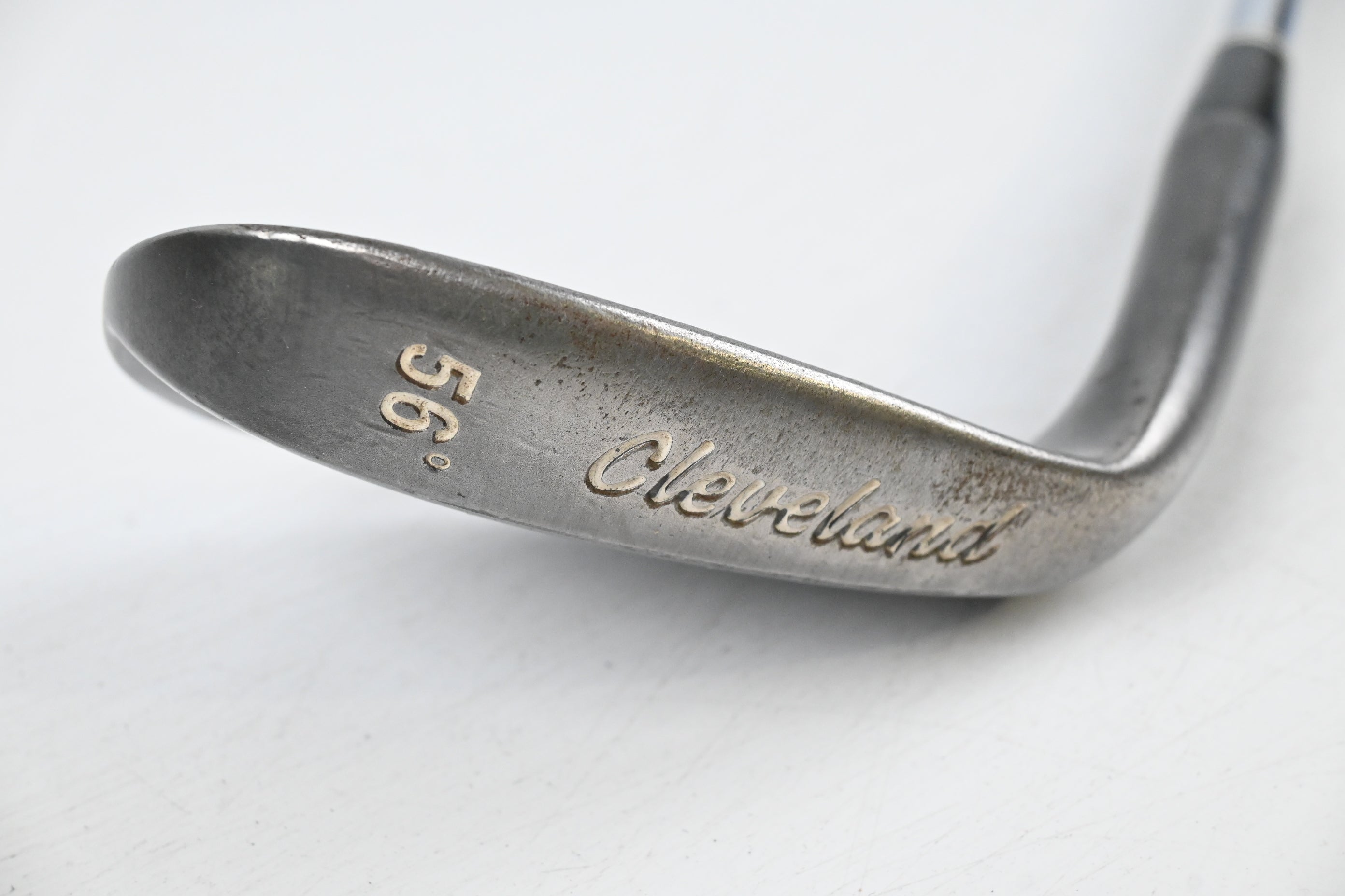 Cleveland Tour Action 900 Sand Wedge / 56 Degree / Stiff Flex Dynamic Gold Shaft