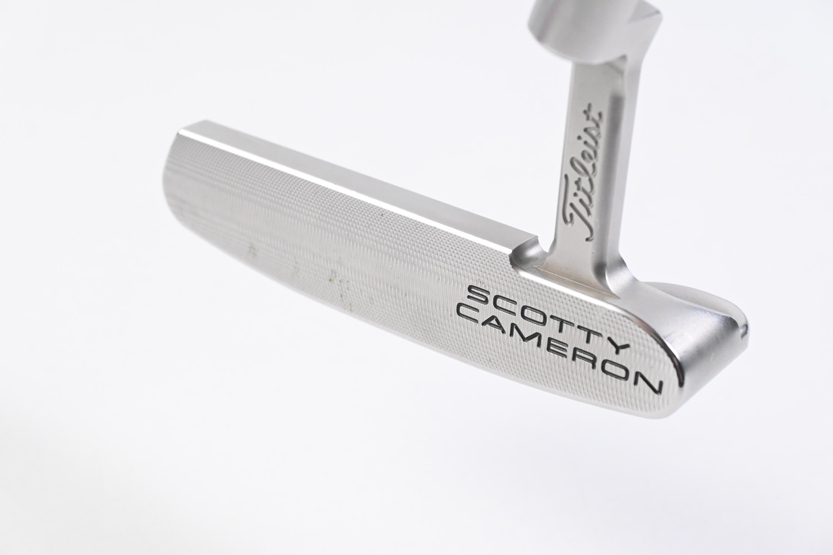 Scotty Cameron Special Select Newport Putter / 33 Inch