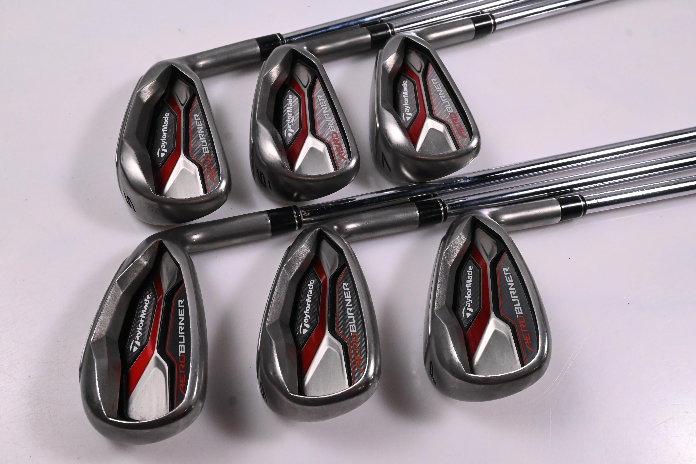 Taylormade Aeroburner Irons / 5-PW / Regular Flex Reax 88 Shafts