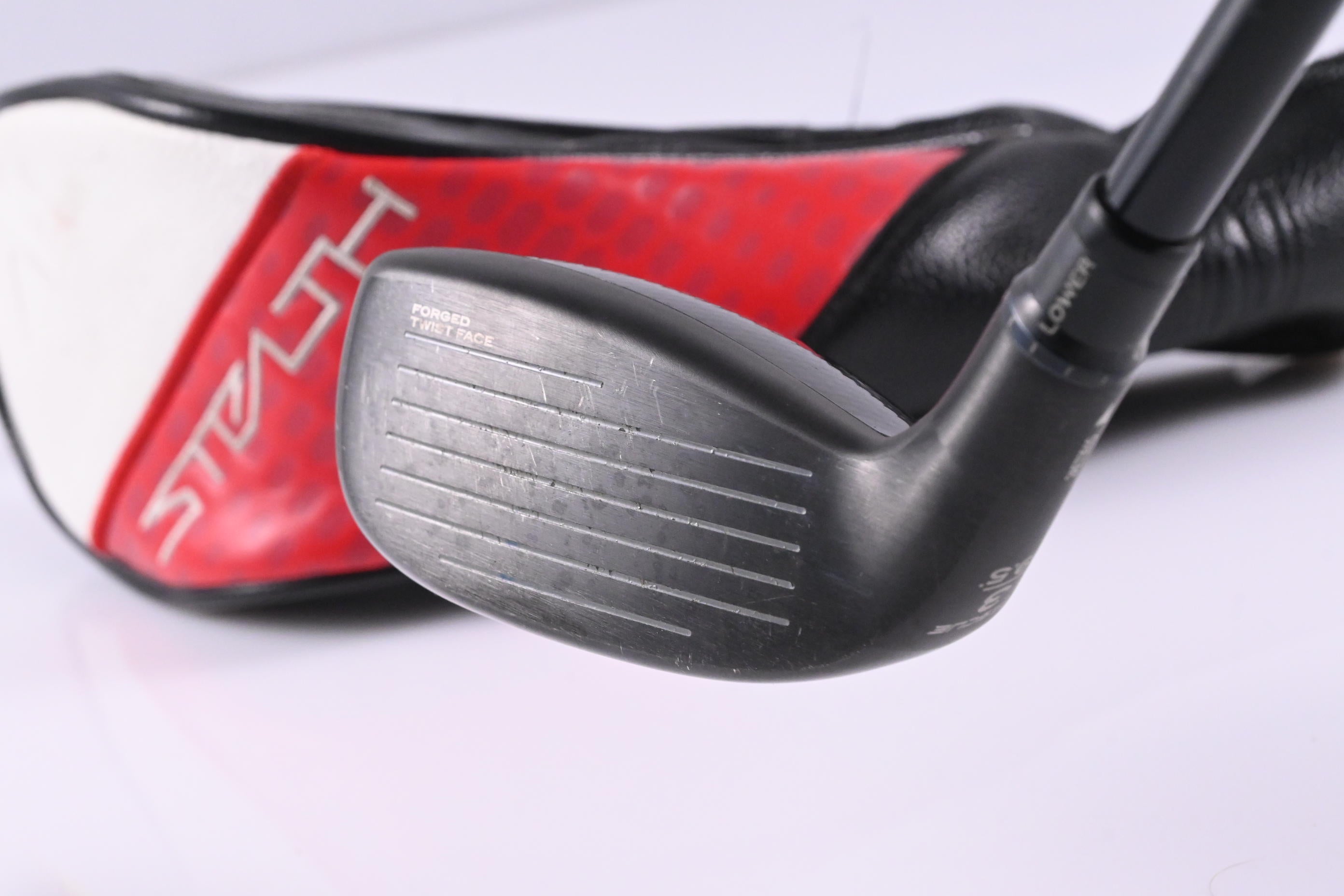 Taylormade Stealth 2 Plus #3 Hybrid / 19.5 Degree / Stiff Flex Kai'li Red 85 Shaft