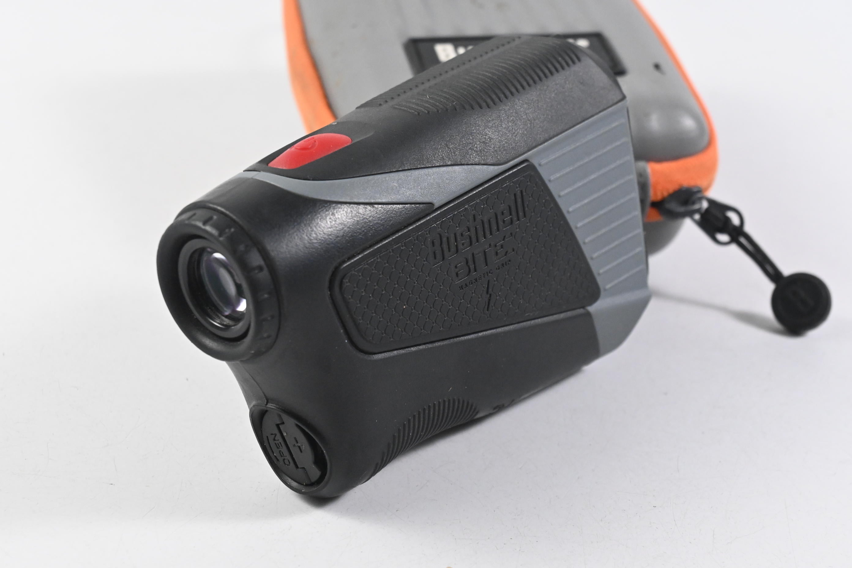 Bushnell Tour V5 / Rangefinder