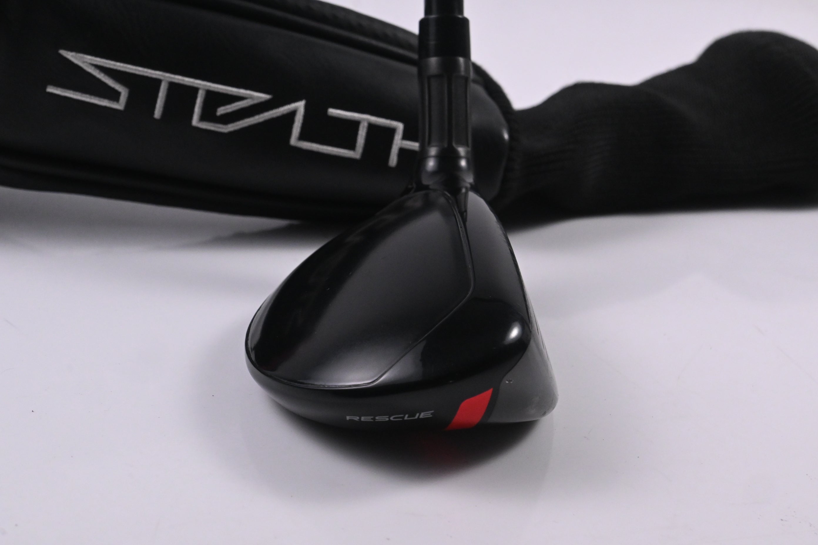 Taylormade Stealth #4 Hybrid / 22 Degree / Regular Flex Ventus Red 6 Shaft