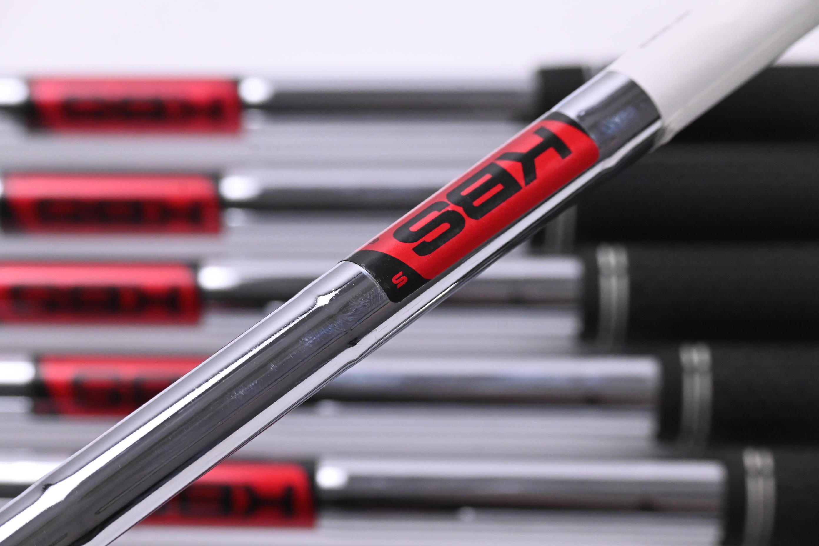 Srixon ZXi7 / ZXi4 / ZXi5 Combo Irons / 4-PW+AW / Stiff Flex KBS Tour Shafts