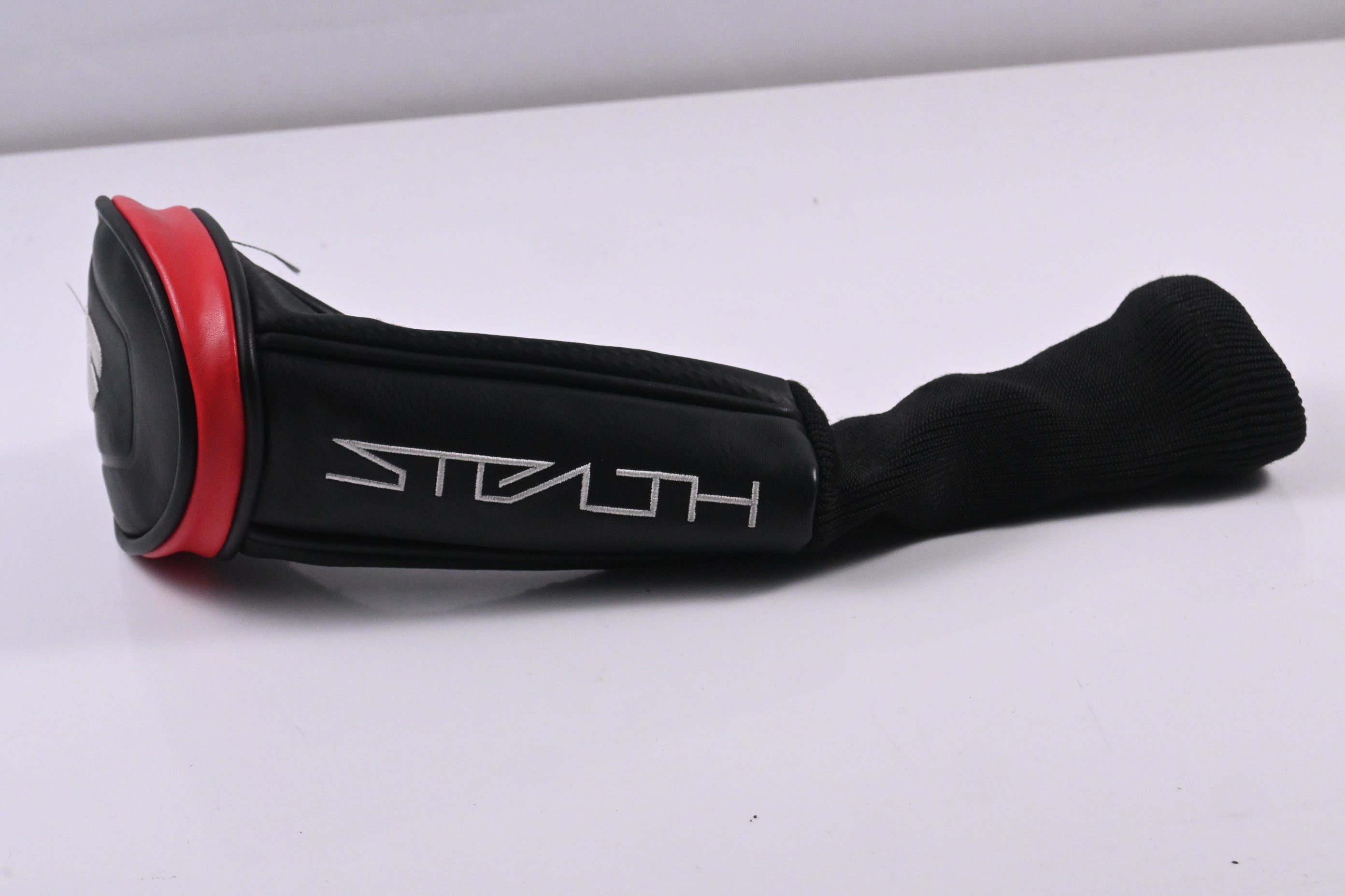 Taylormade Stealth #4 Hybrid / 22 Degree / Regular Flex Ventus Red 6 Shaft