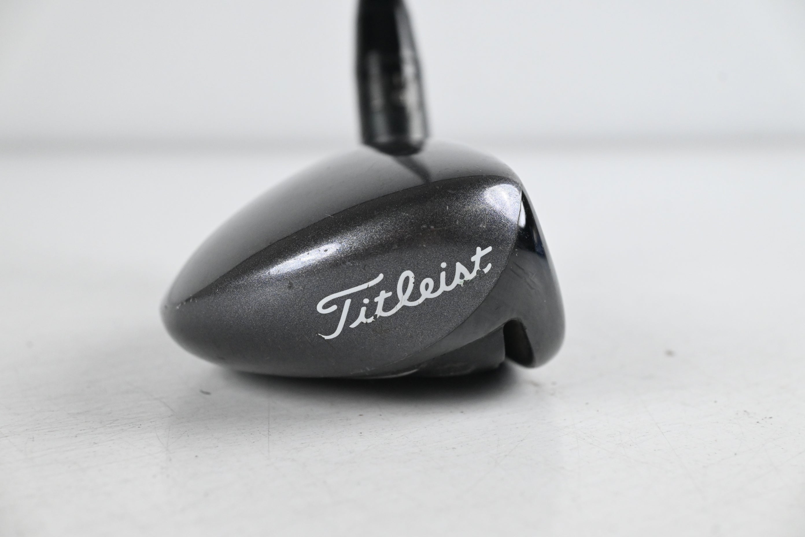 Titleist 816 H2 #3 Hybrid / 21 Degree / Regular Flex Diamana M+ Red 60 Shaft