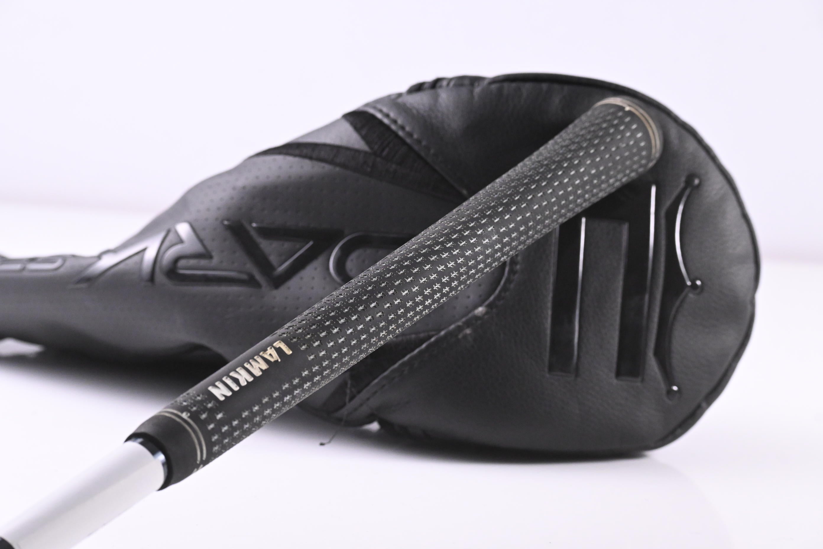 Cobra Darkspeed X Driver / 9 Degree / Stiff Flex UST Mamiya Lin-Q M40X Shaft