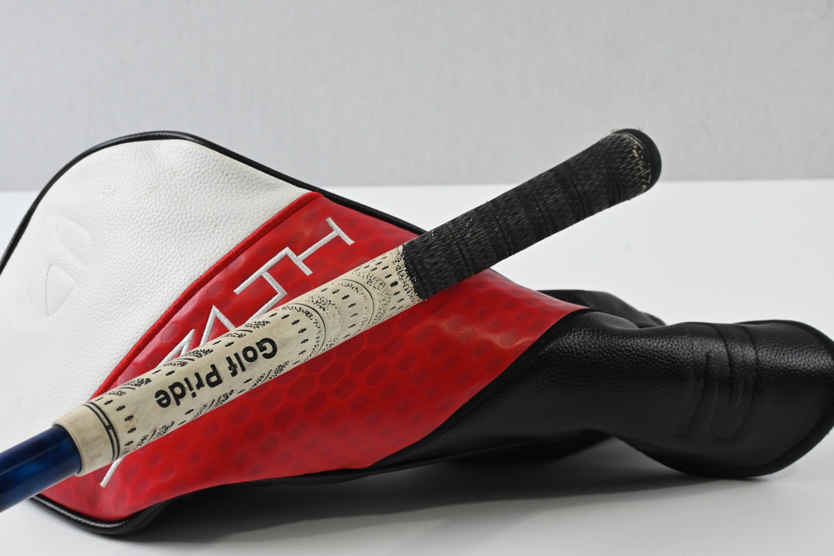 Left Hand Taylormade Stealth 2 Plus Driver / 10.5 Degree / Stiff Flex Riptide CB