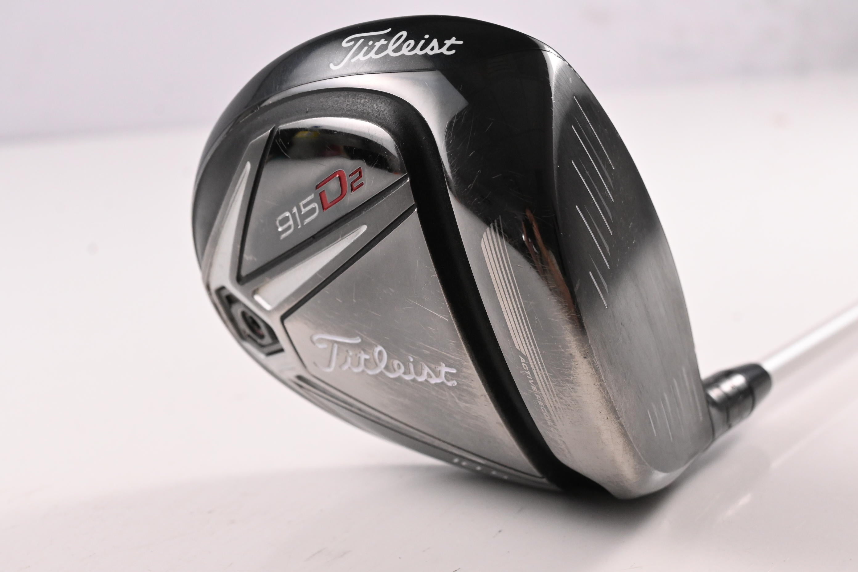 Titleist 915 D2 Driver / 10.5 Degree / Regular Flex Aldila Rogue 60 Shaft
