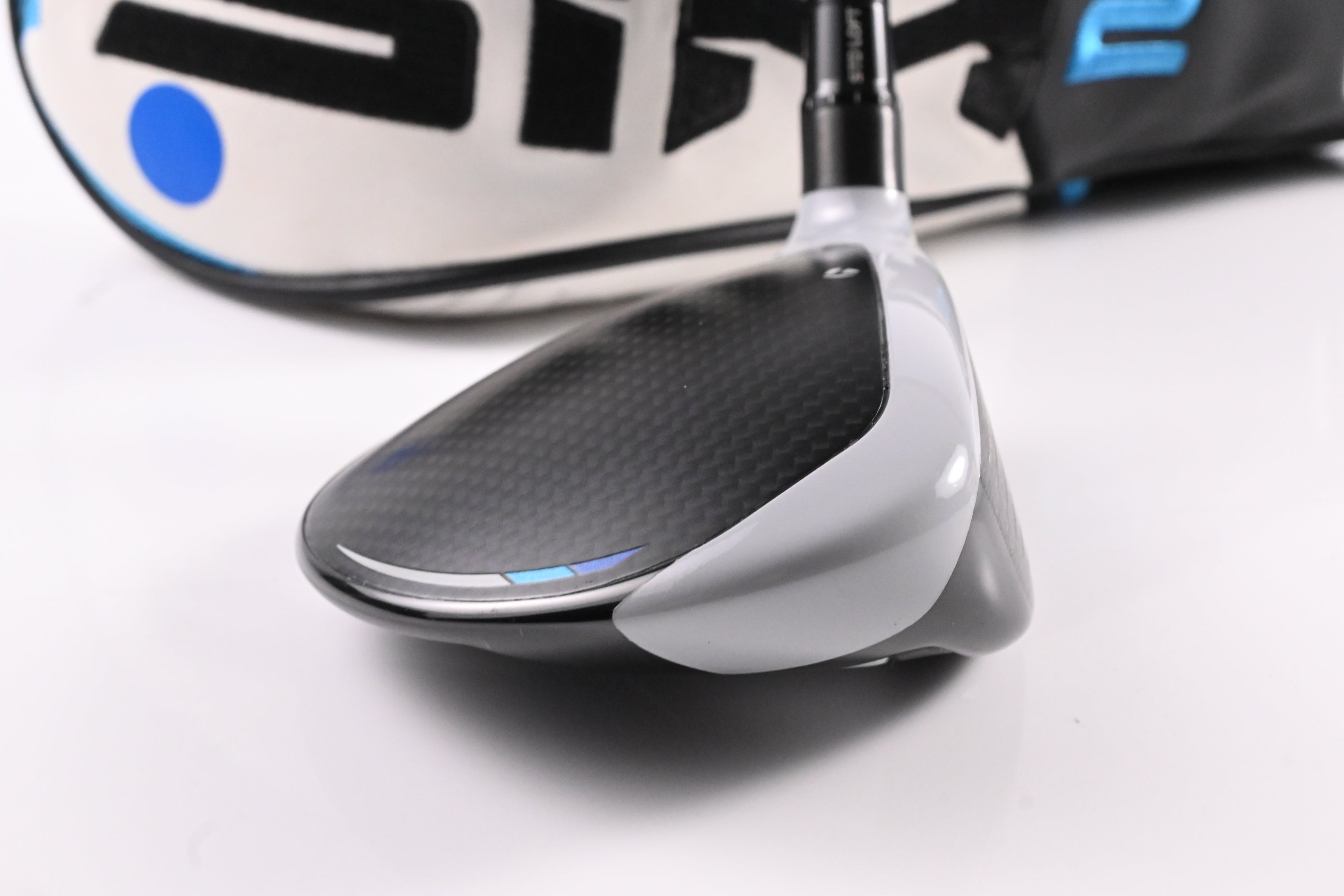 Taylormade SIM2 Ti #3 Wood / 15 Degree / Regular Flex Tensei AV Raw Blue 65