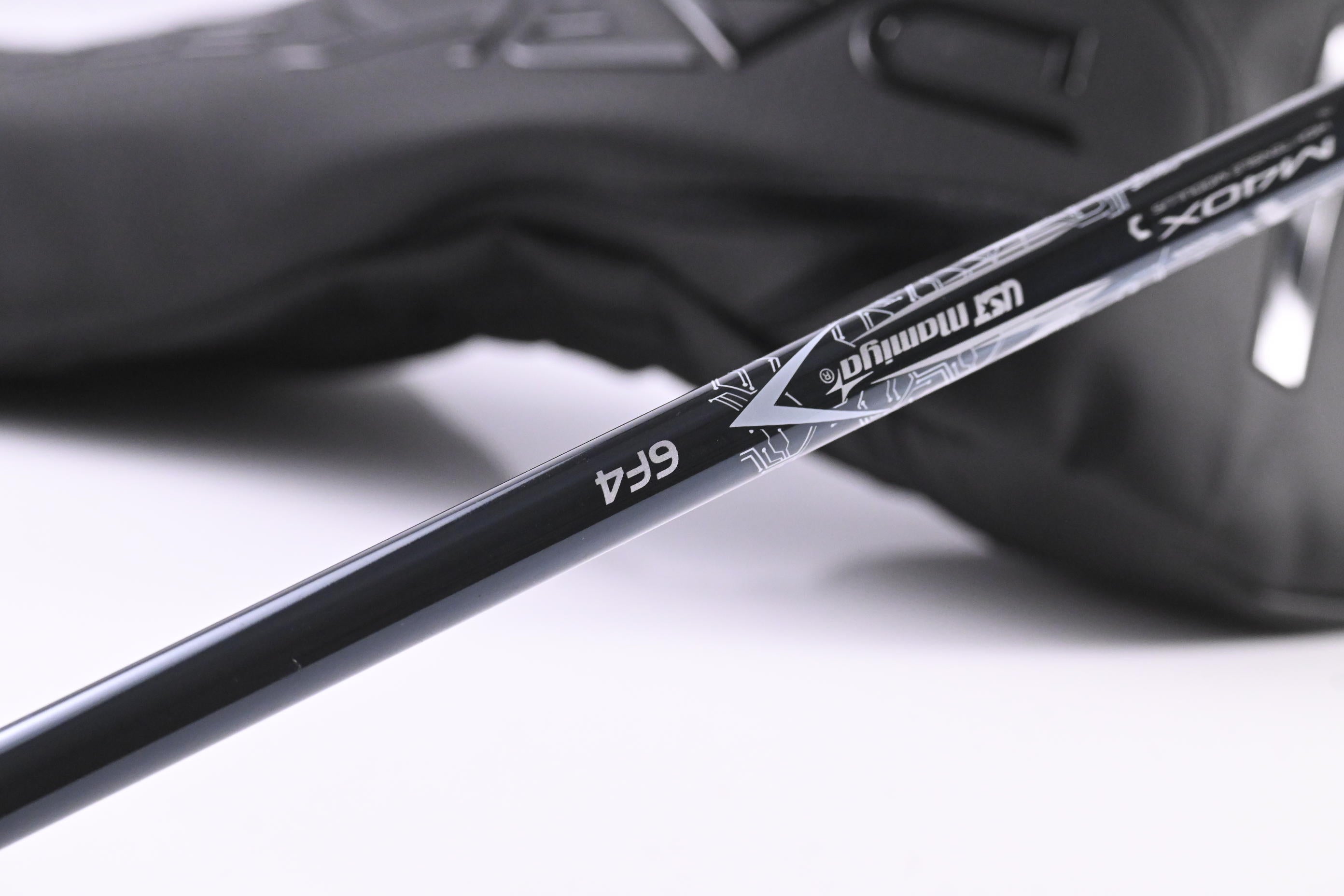 Cobra Darkspeed LS Driver / 8 Degree / Stiff F4 Flex UST Lin-Q White Shaft
