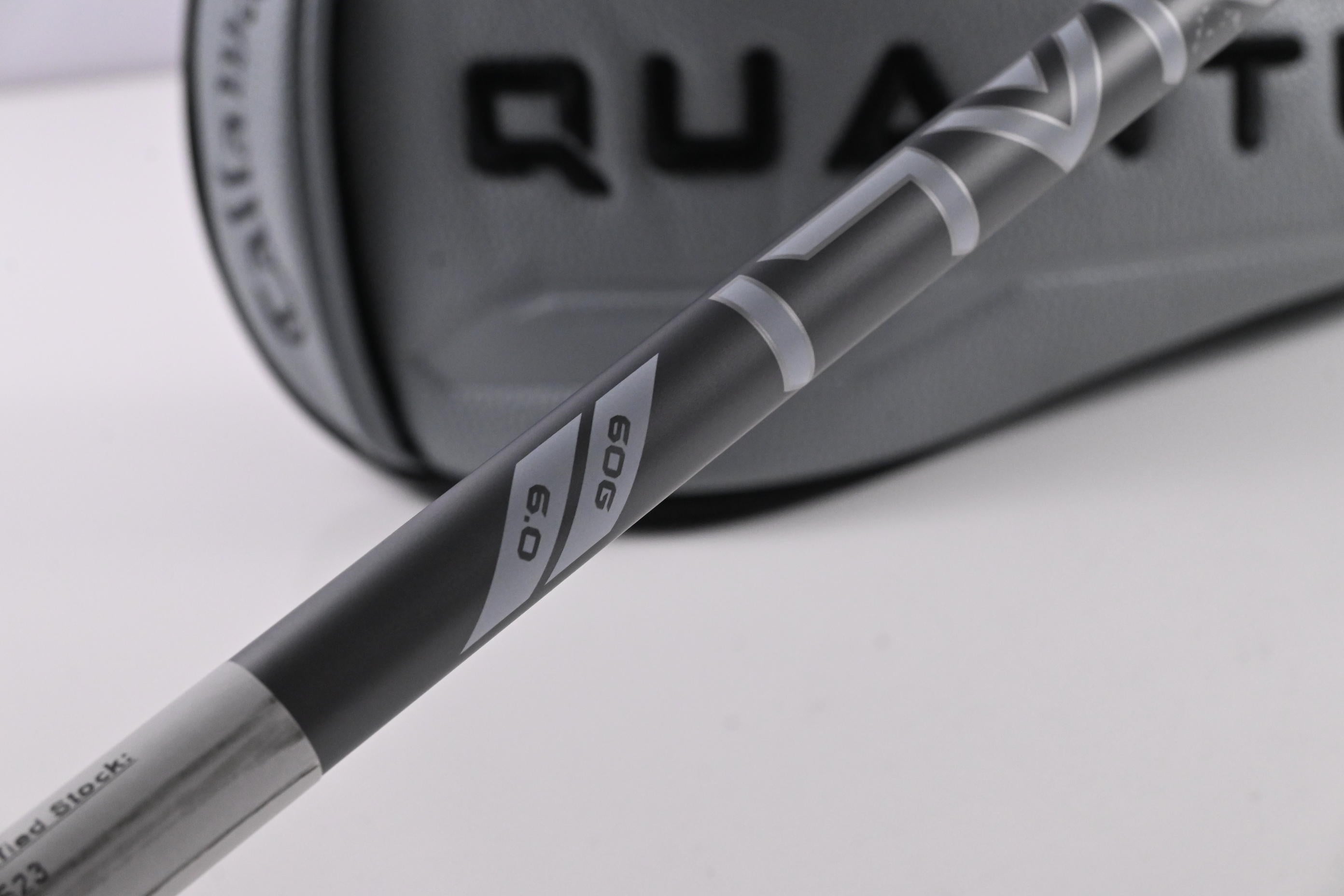 Callaway Quantum Max Driver / 9 Degree / Stiff Flex Denali Frost Silver 60 Shaft