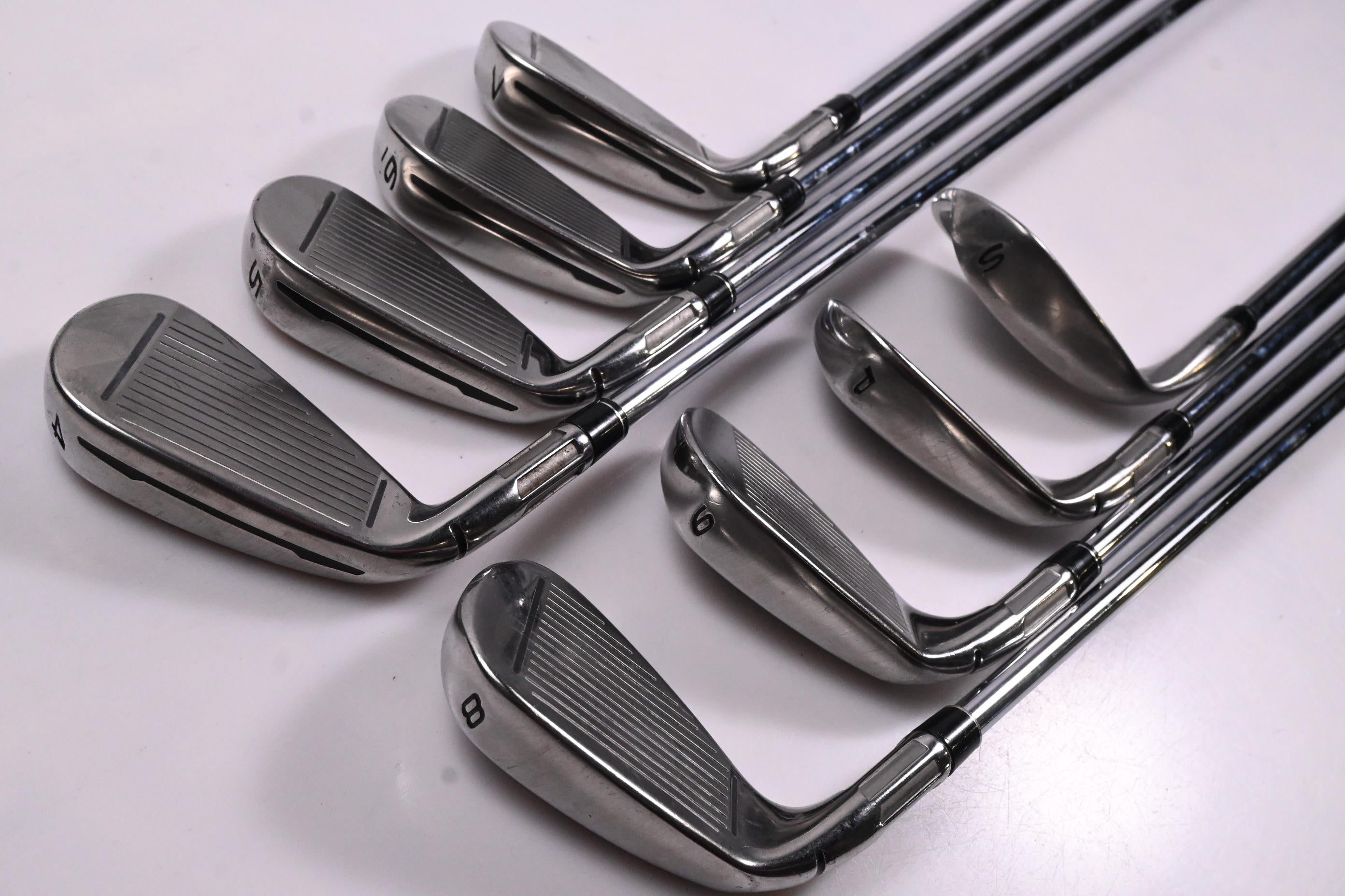 Taylormade M2 2017 Irons / 4-PW+SW / Regular Flex KBS Tour C-Taper 105 Shafts