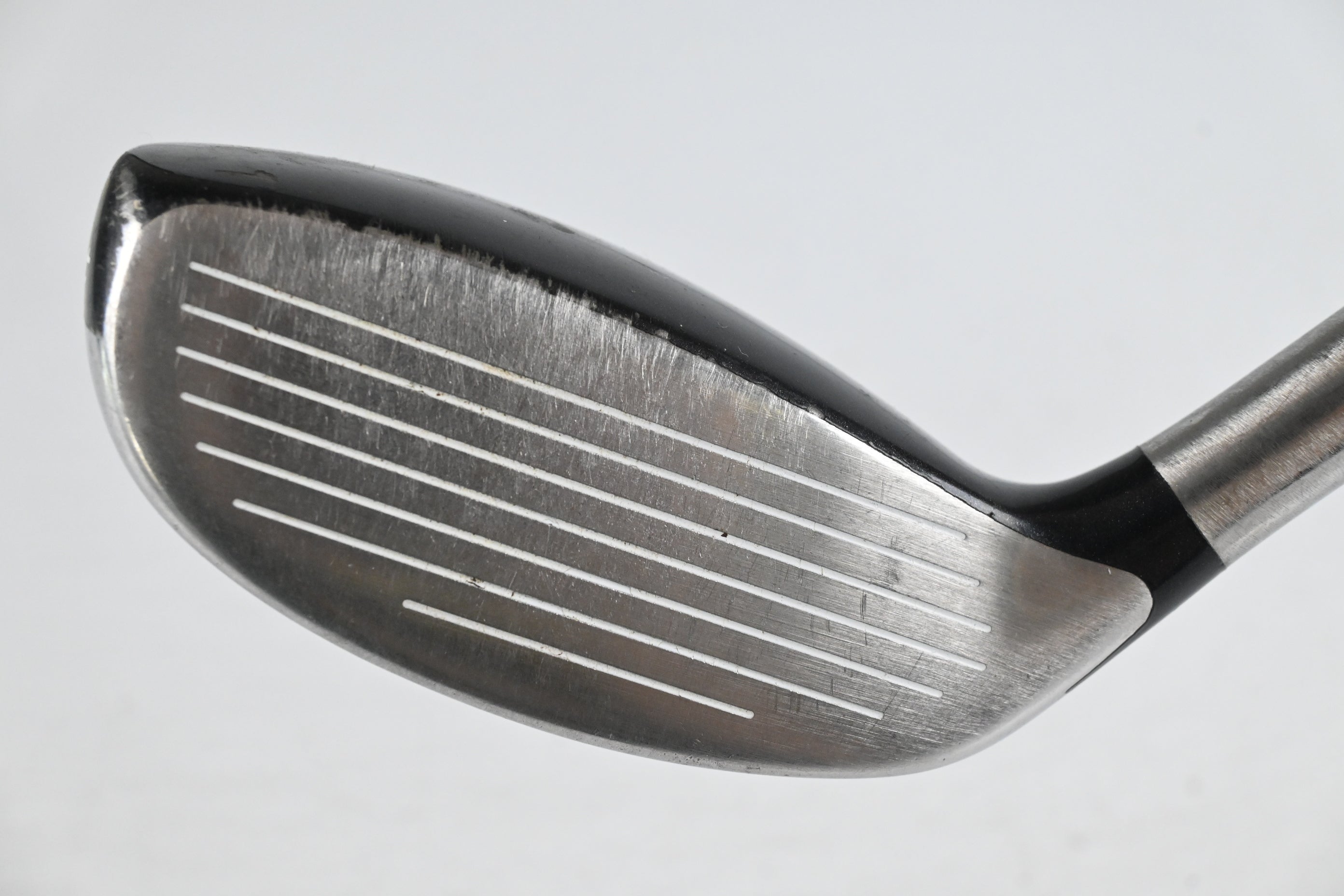 Titleist 909H #3 Hybrid / 19 Degree / Stiff Flex Aldila Voodoo Shaft