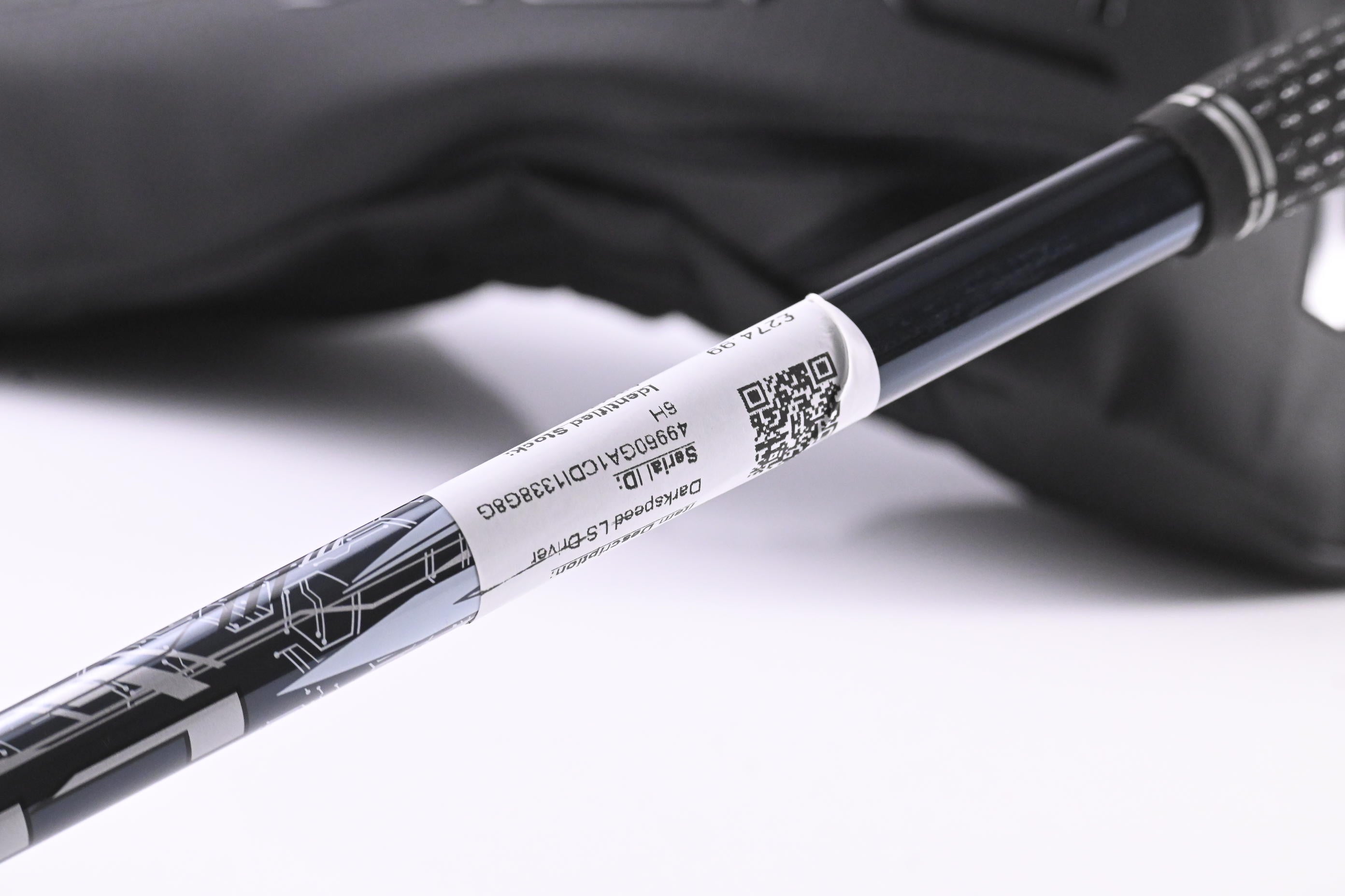 Cobra Darkspeed LS Driver / 8 Degree / Stiff F4 Flex UST Lin-Q White Shaft