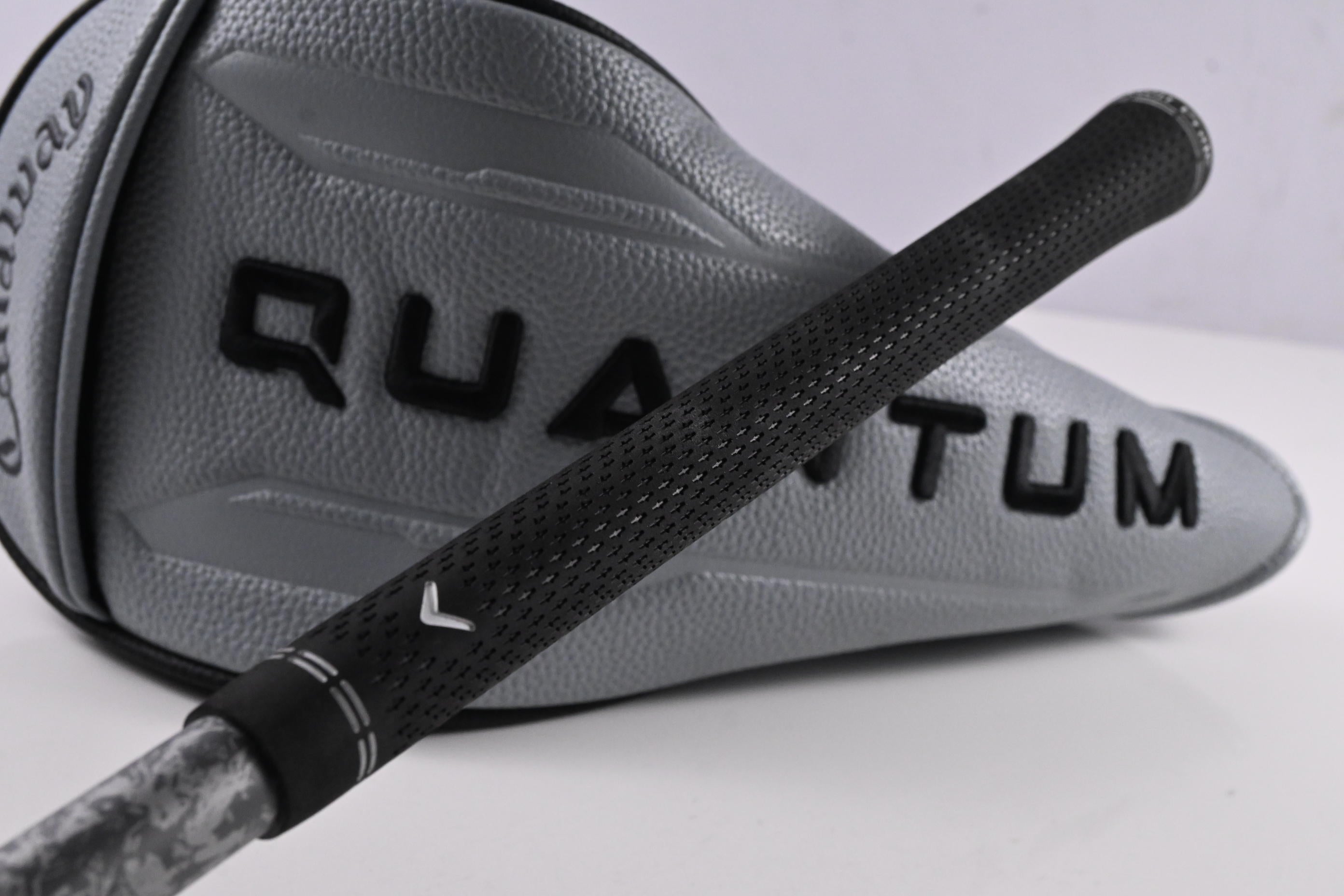 Callaway Quantum Max Driver / 9 Degree / Stiff Flex Denali Frost Silver 60 Shaft