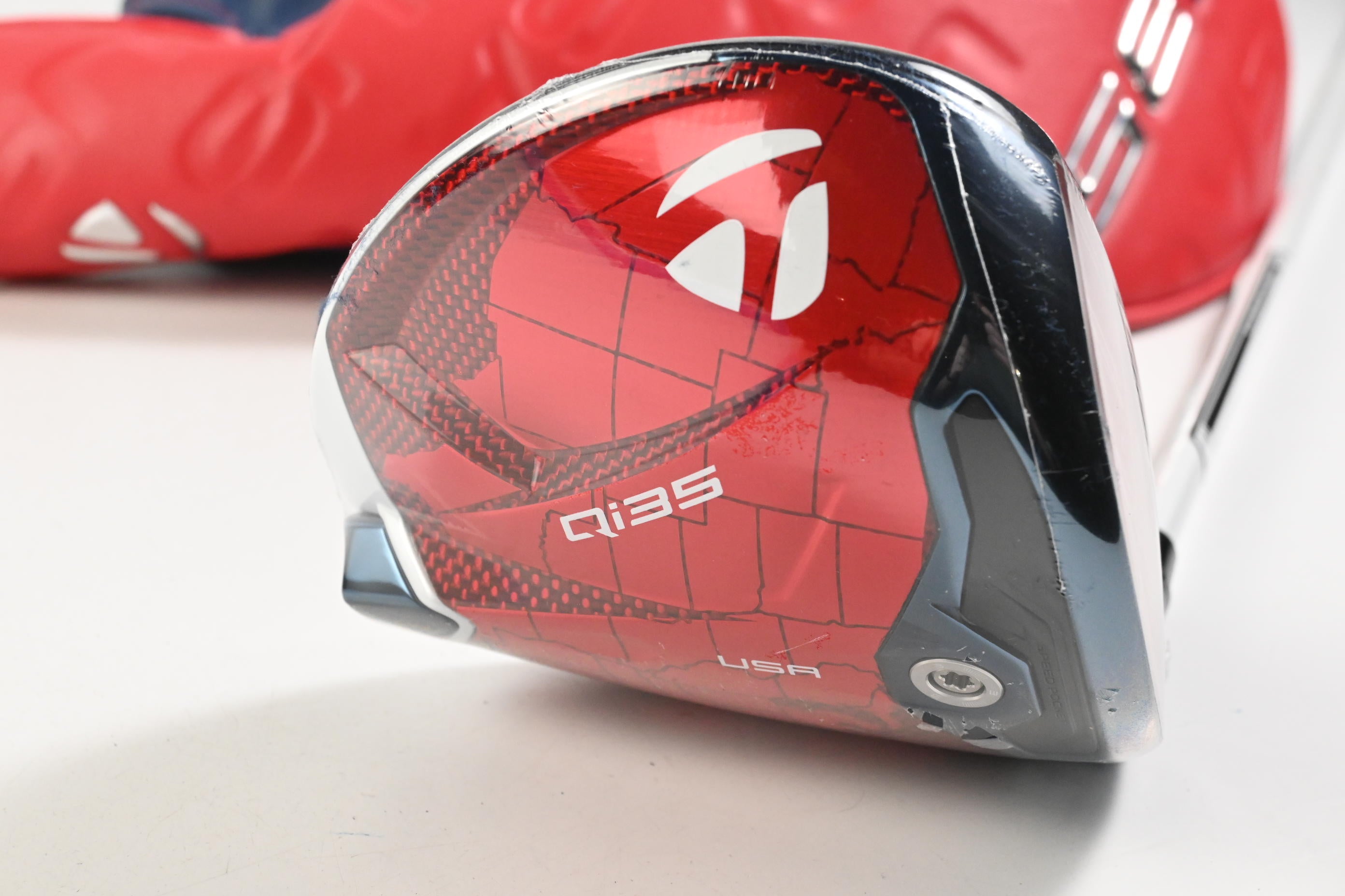 Taylormade Qi35 USA Driver / 10.5 Degree / Regular Flex Fujikura Air Speeder 50