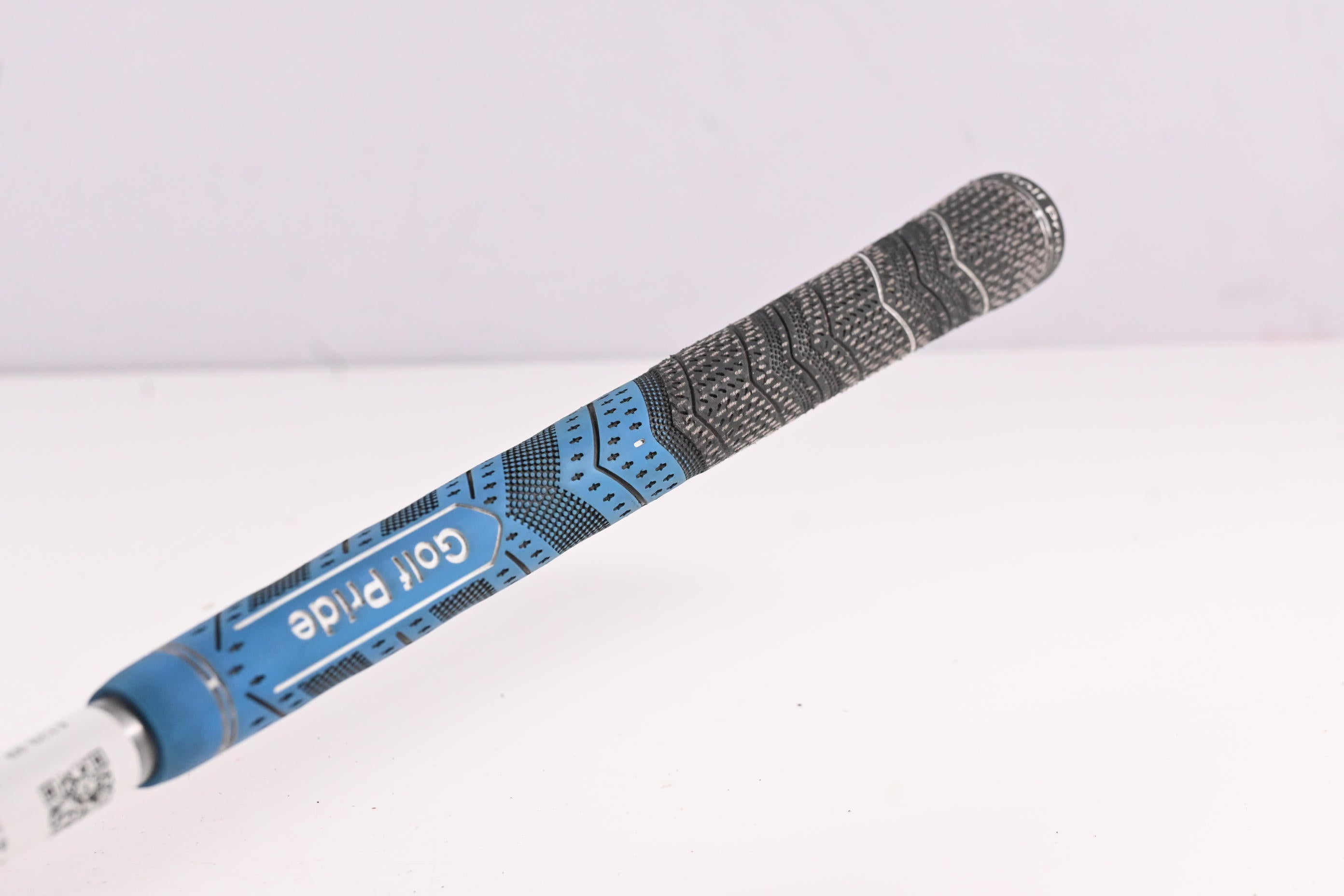 Titleist 915 D2 Driver / 10.5 Degree / Regular Flex Aldila Rogue 60 Shaft