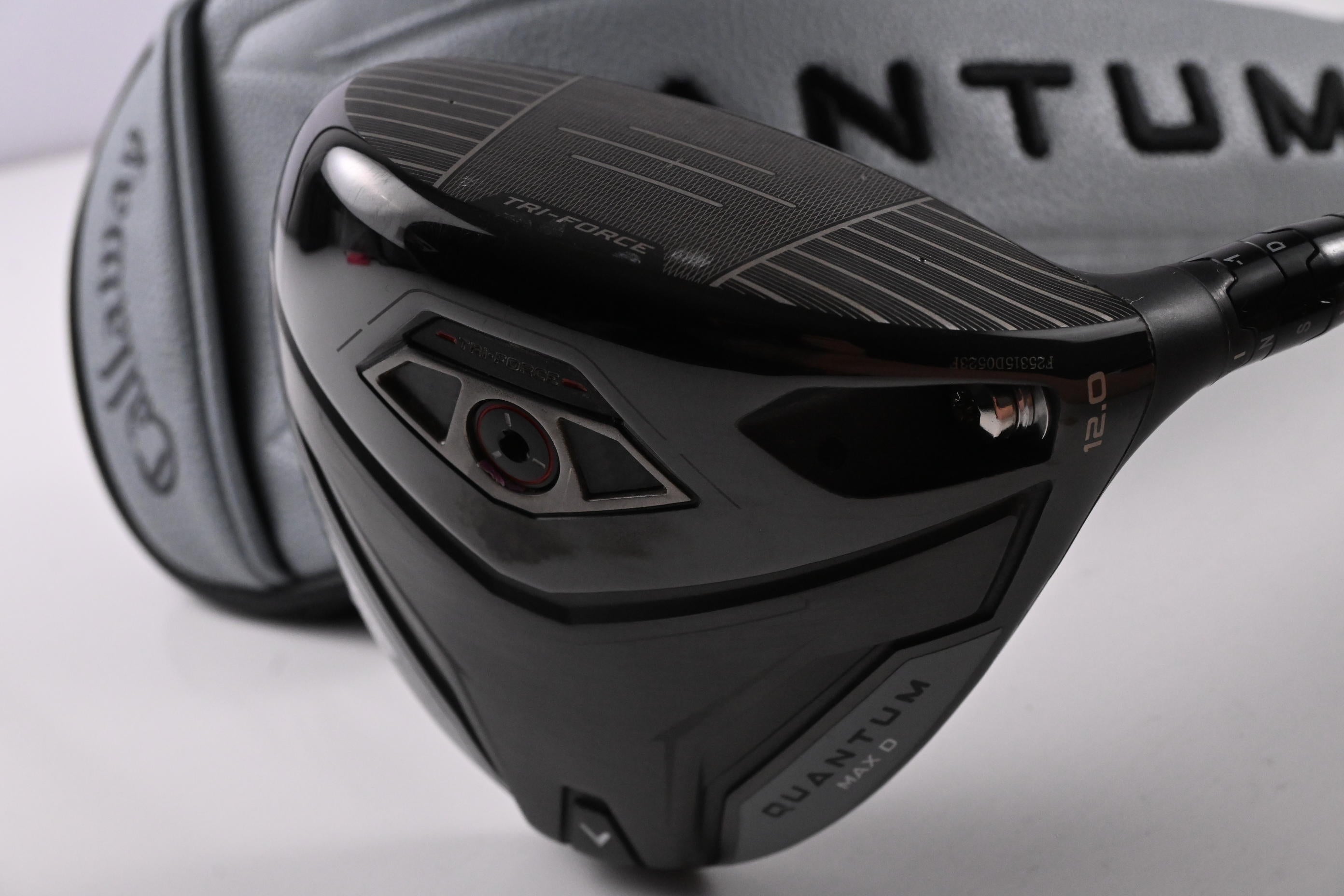Callaway Quantum Max D Driver / 12 Degree / Regular Flex Vanquish 4 Shaft