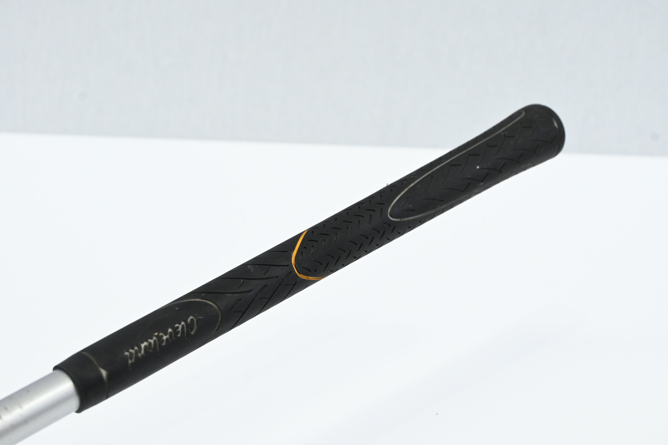 Left Hand Cleveland HiBore #2 Hybrid / 19 Degree / Senior Flex Hi Bore 75 Shaft