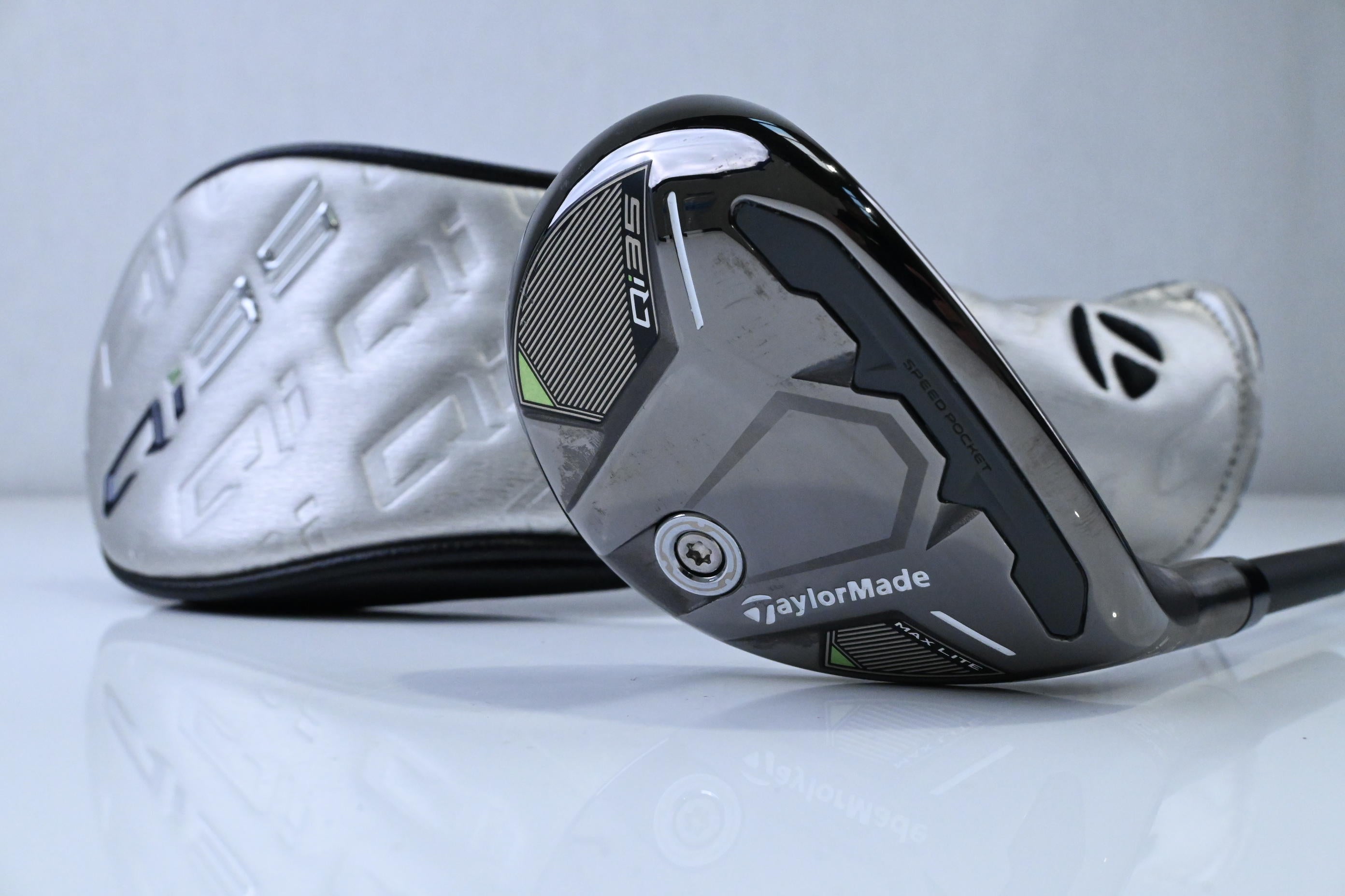 Taylormade Qi35 Max Lite #5 Hybrid / 27 Degree / Senior Flex Vanquish 5 Shaft