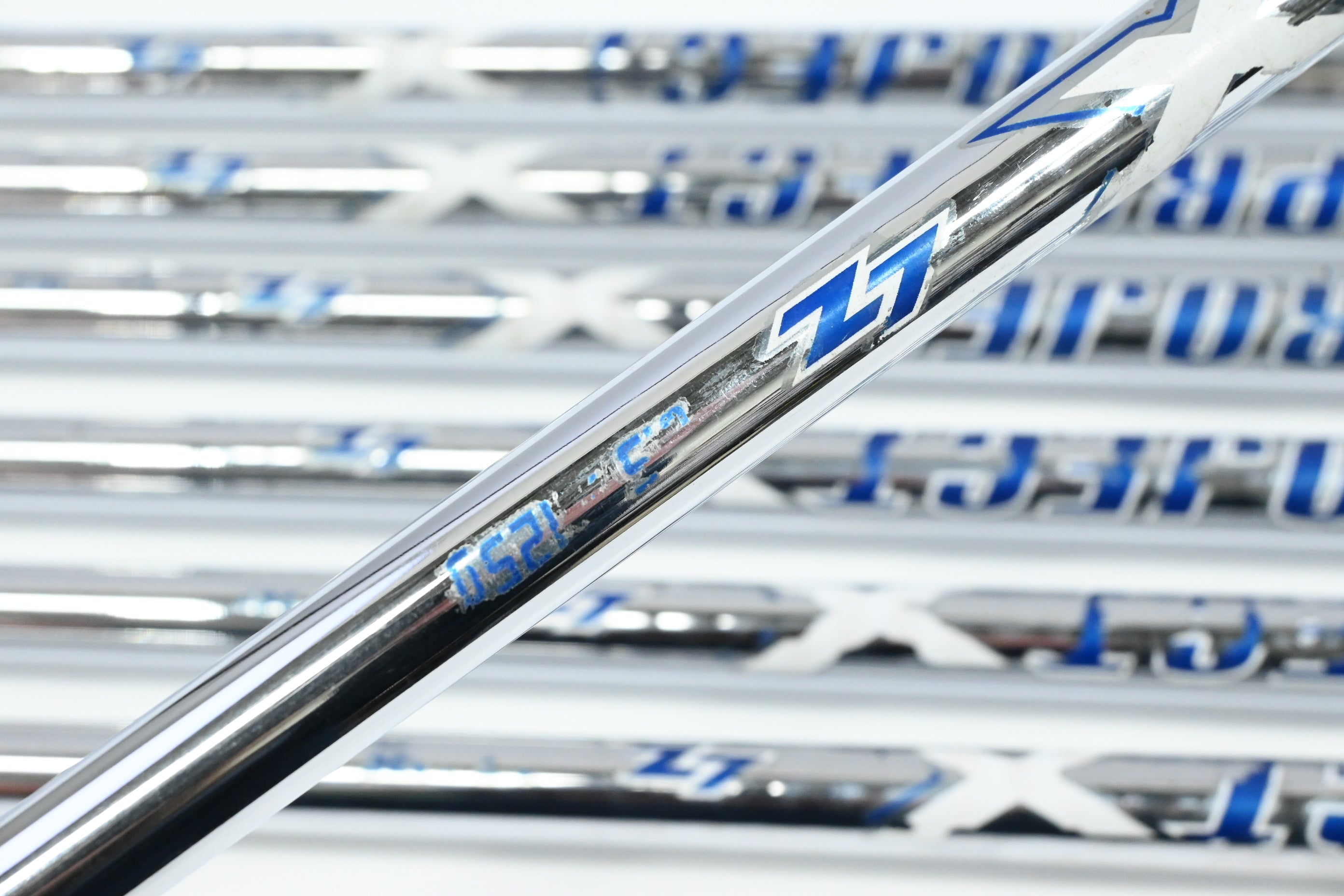 Taylormade P790 2017 Irons / 4-PW / X-Flex Project X LZ 125 Shafts