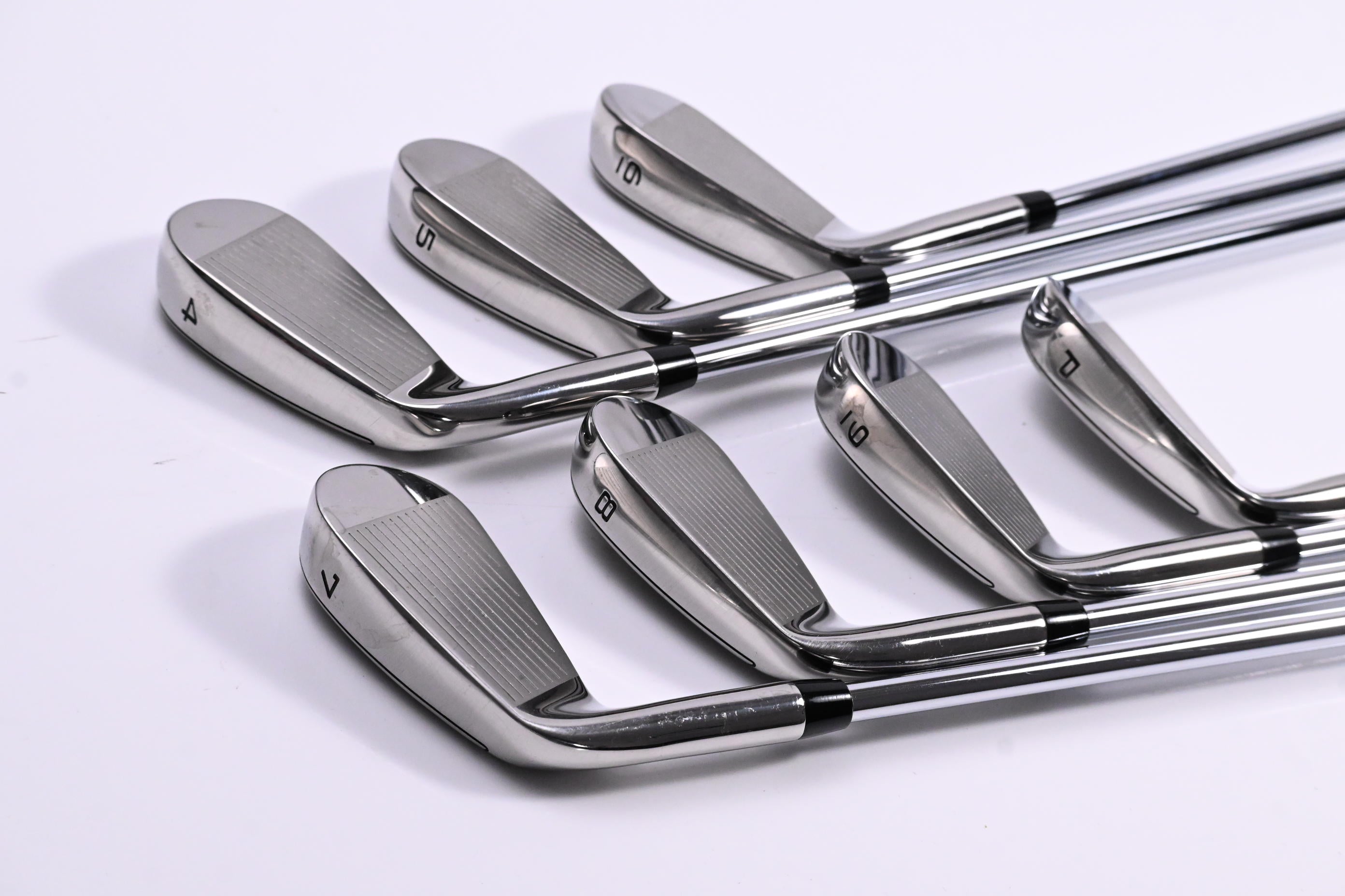 Callaway Paradym Ai Smoke Irons / 4-PW / Regular Flex Elevate MPH 95 Shafts