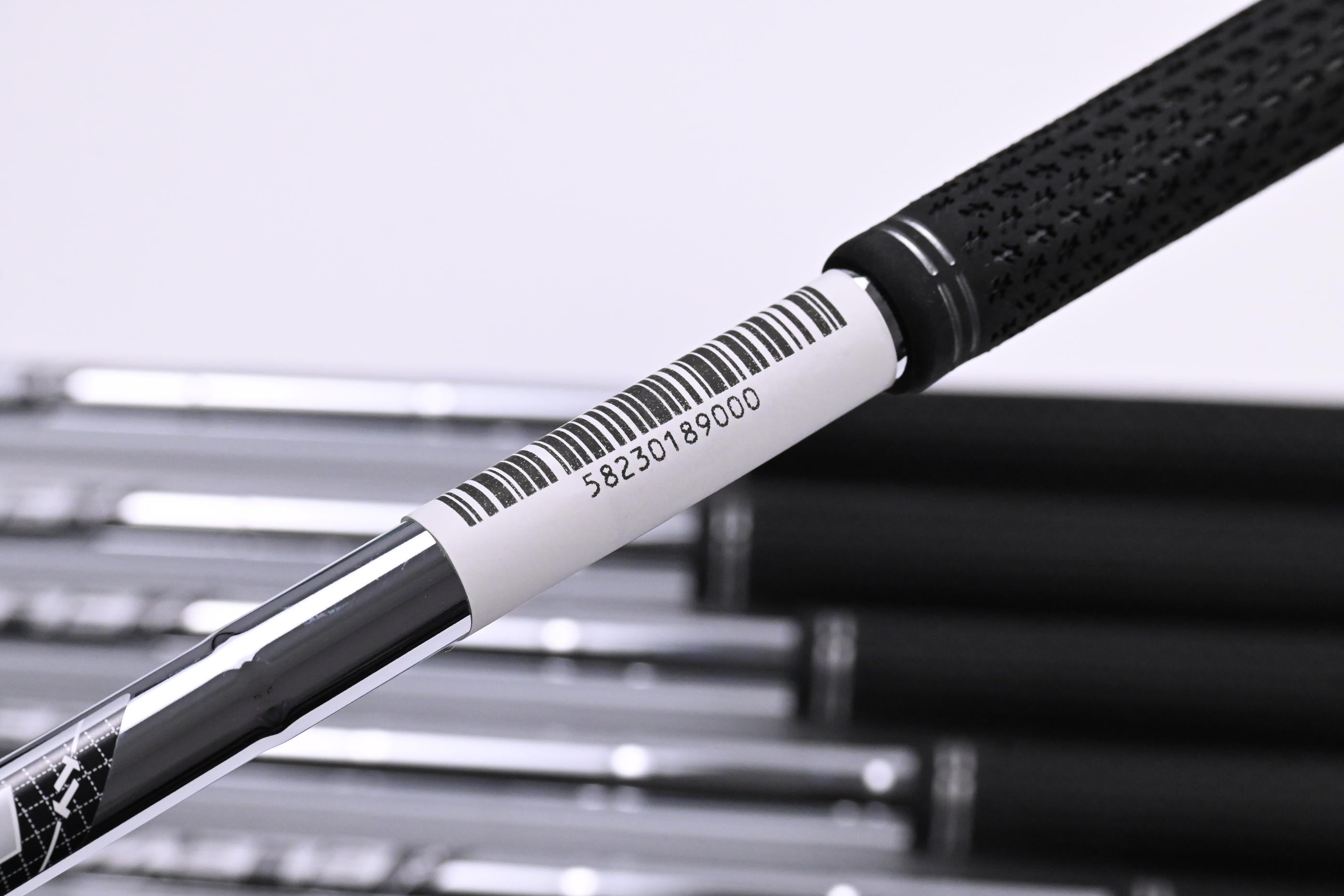 Callaway Paradym Ai Smoke Irons / 4-PW / Regular Flex Elevate MPH 95 Shafts