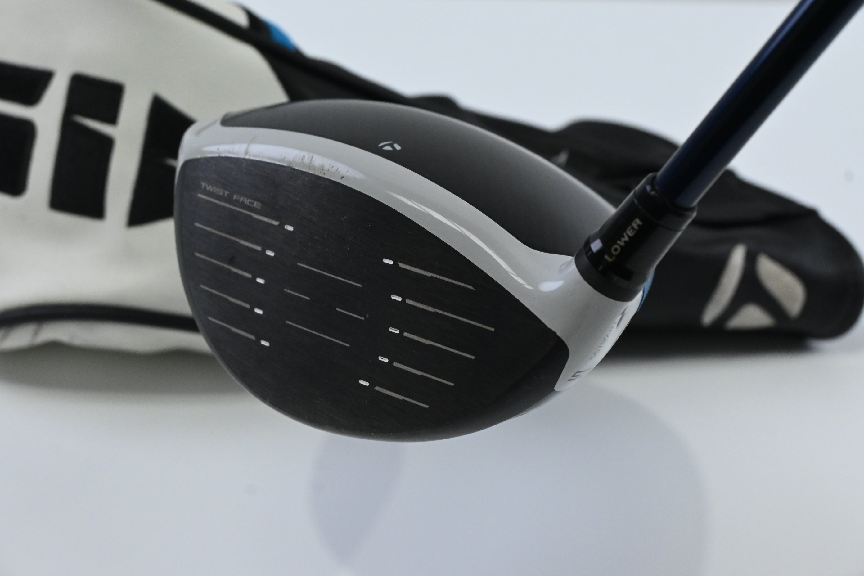 Taylormade SIM2 Max Driver / 10.5 Degree / Regular Flex Fujikura Ventus Blue 5