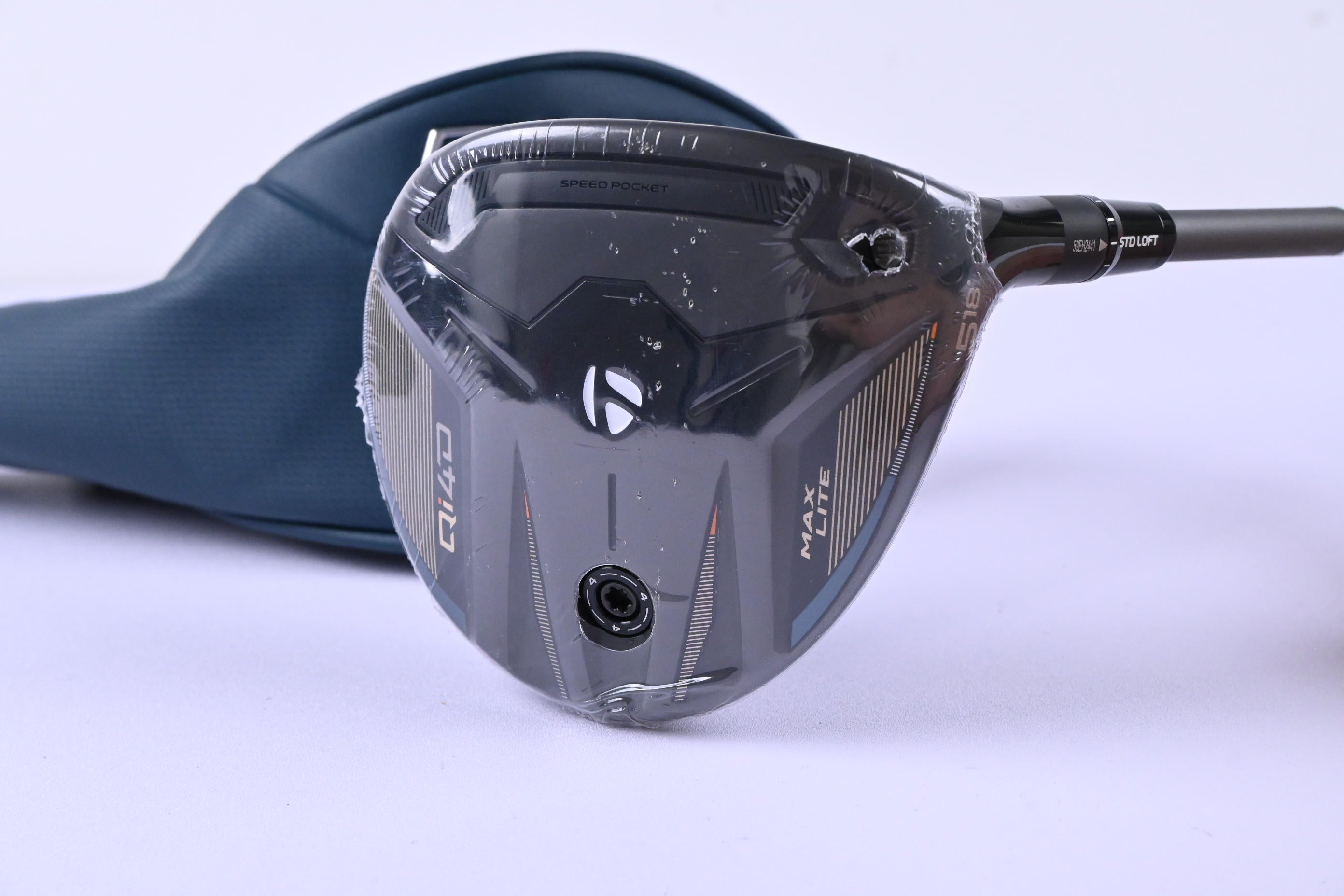 Ladies Taylormade Qi4D Max Lite #5 Wood / 18 Degree / Ladies Flex REAX White 40